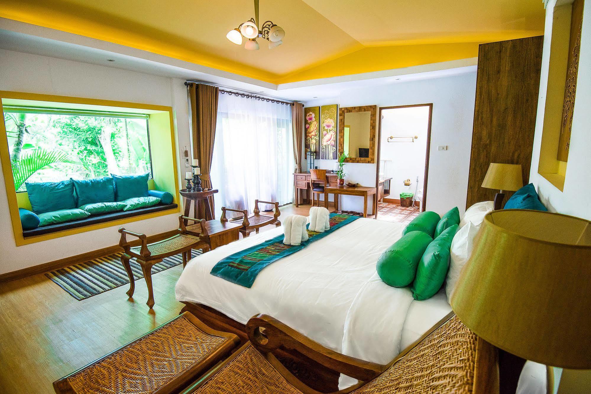 E-outfitting Boutique 4*