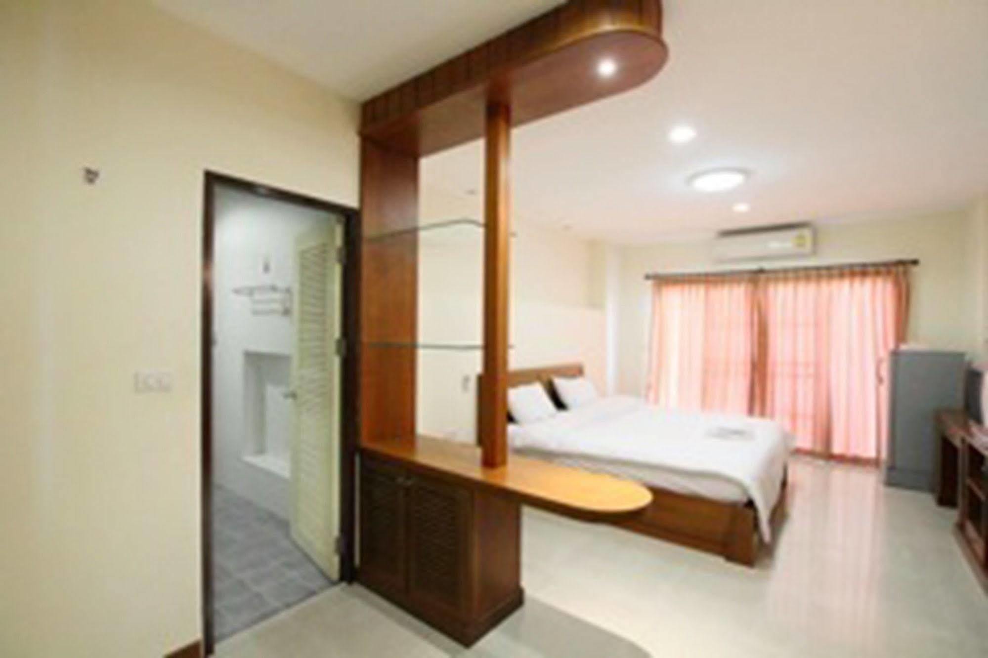 Noppakao Place Aparthotel Chiang Mai