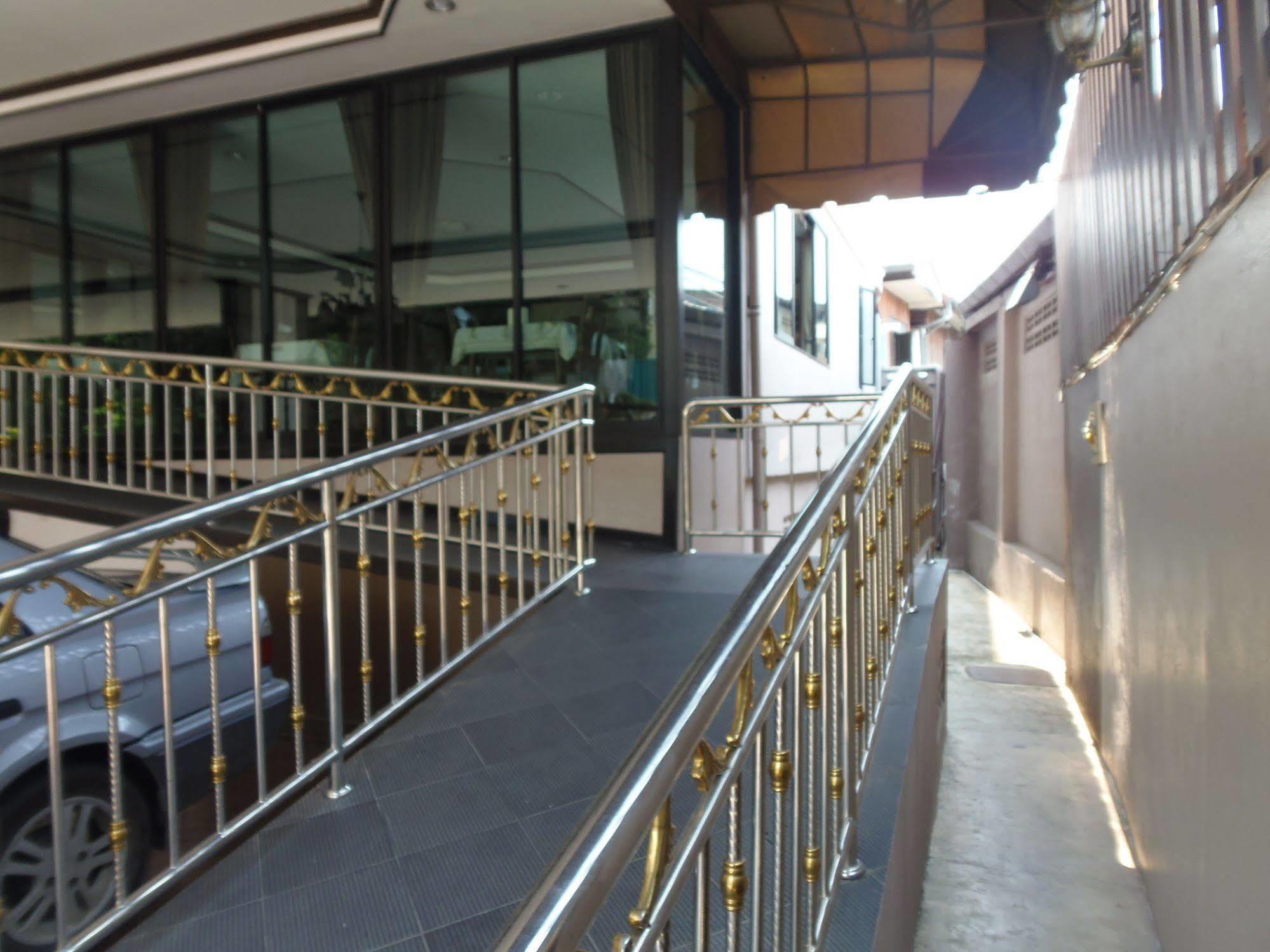 Romena Grand 3* Chiang Mai