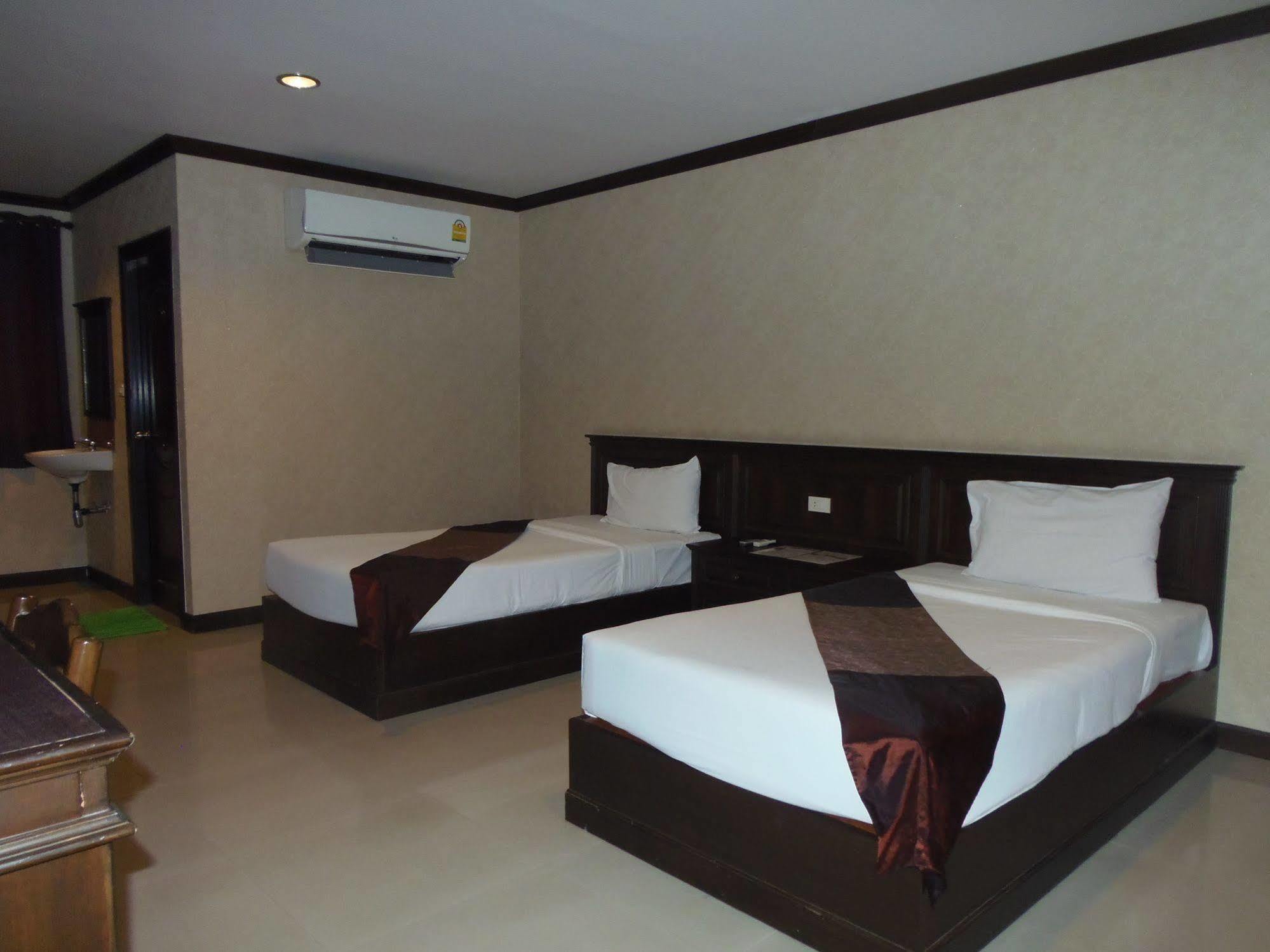 Romena Grand 3* Chiang Mai