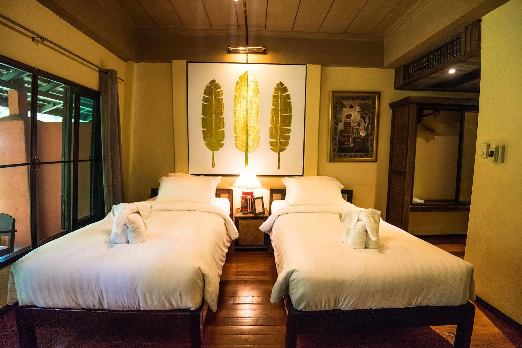 Resort E-outfitting Doikham 4*
