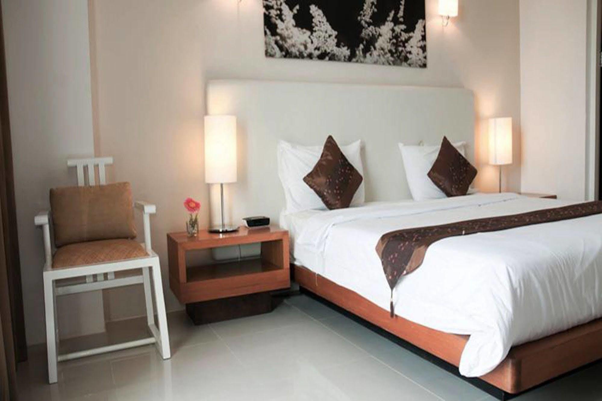 B2 Premier & Chiang Mai