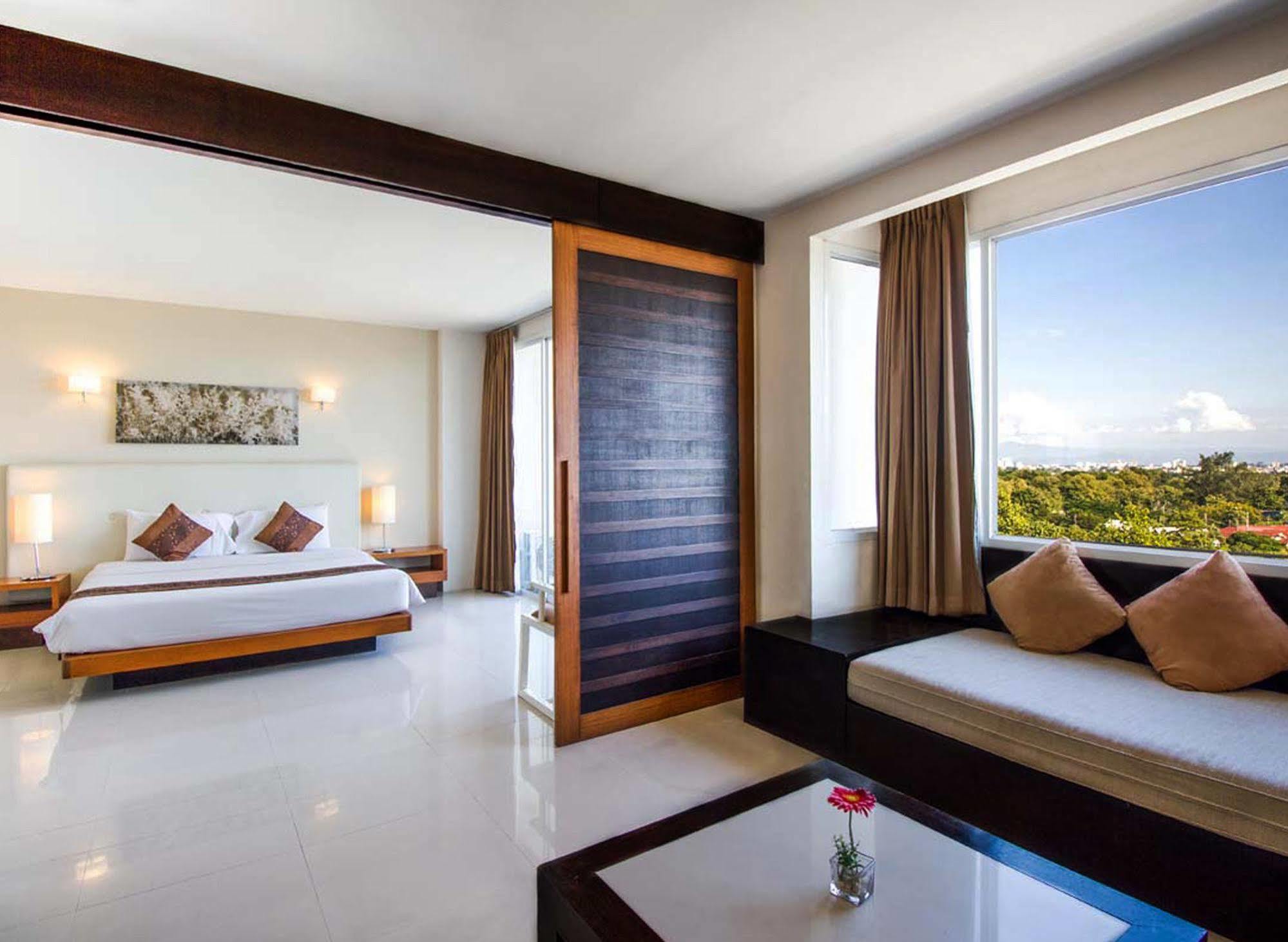 Hotel B2 Premier & 3*