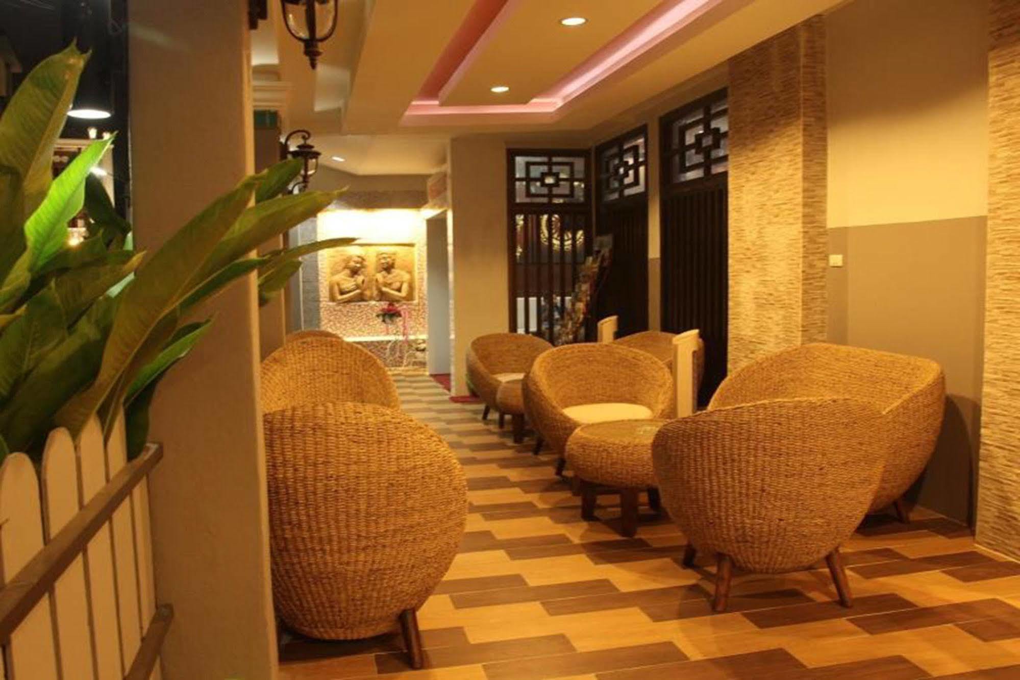 Place 2* Chiang Mai