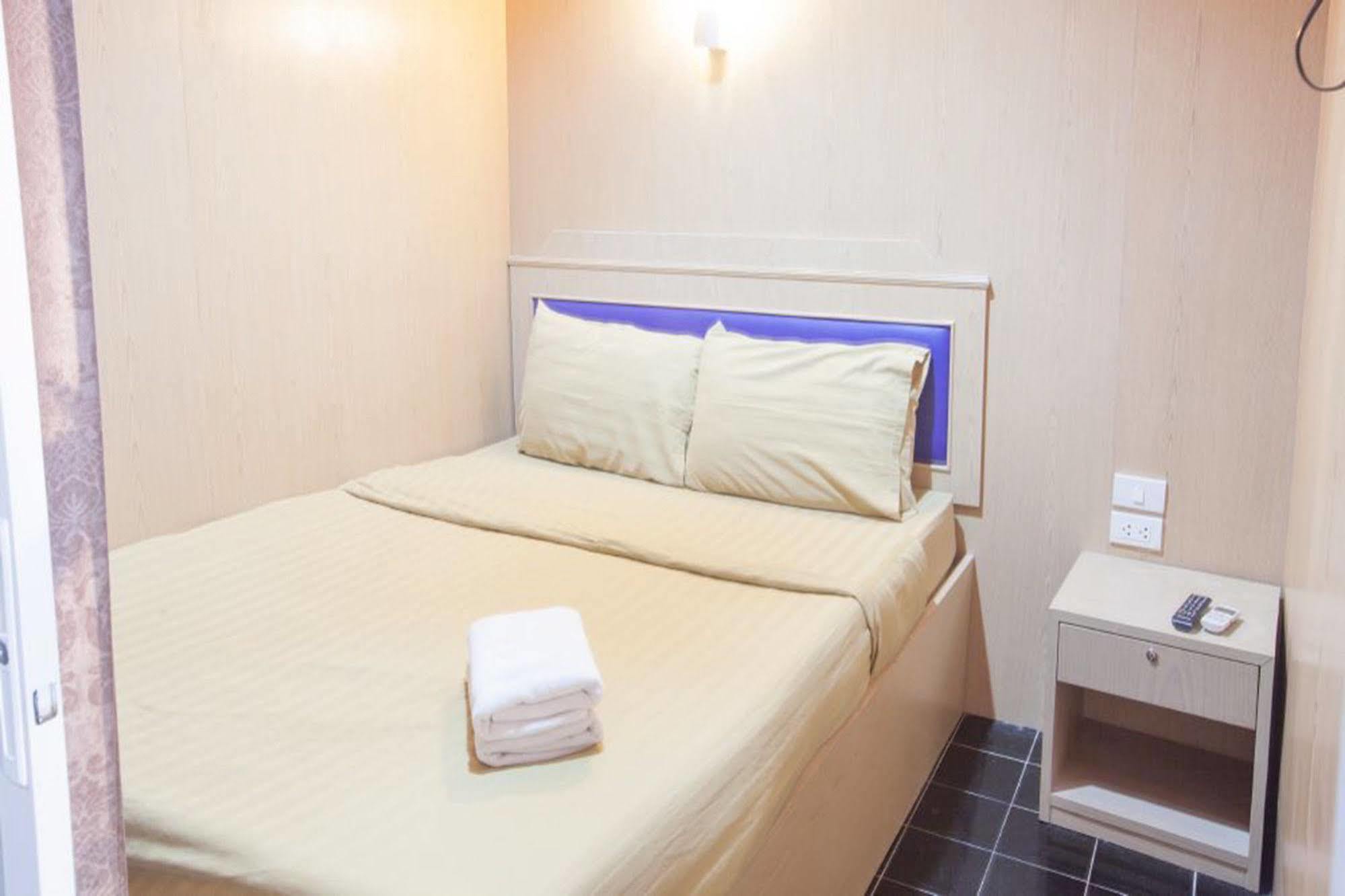 Hotel Place 2*