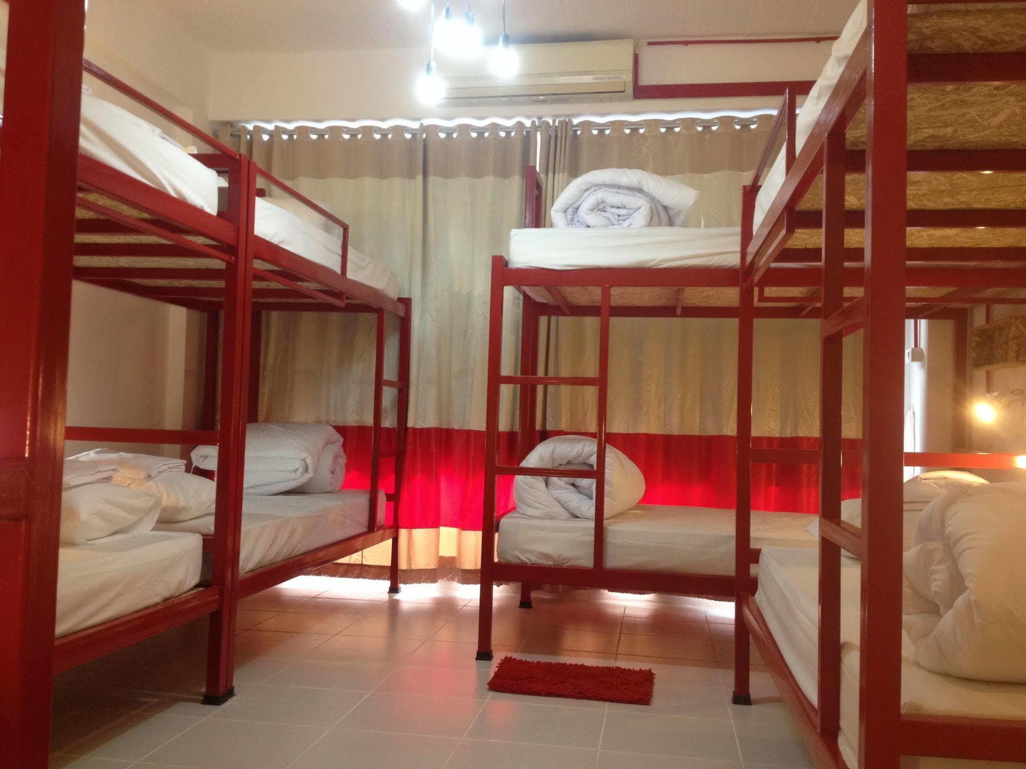 Safe And Sound Hostel *