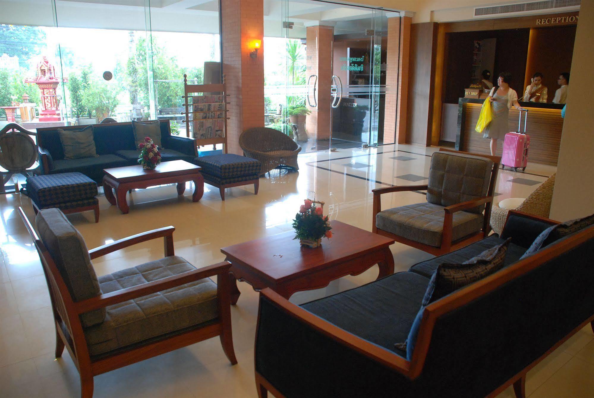 Group 4* Chiang Mai