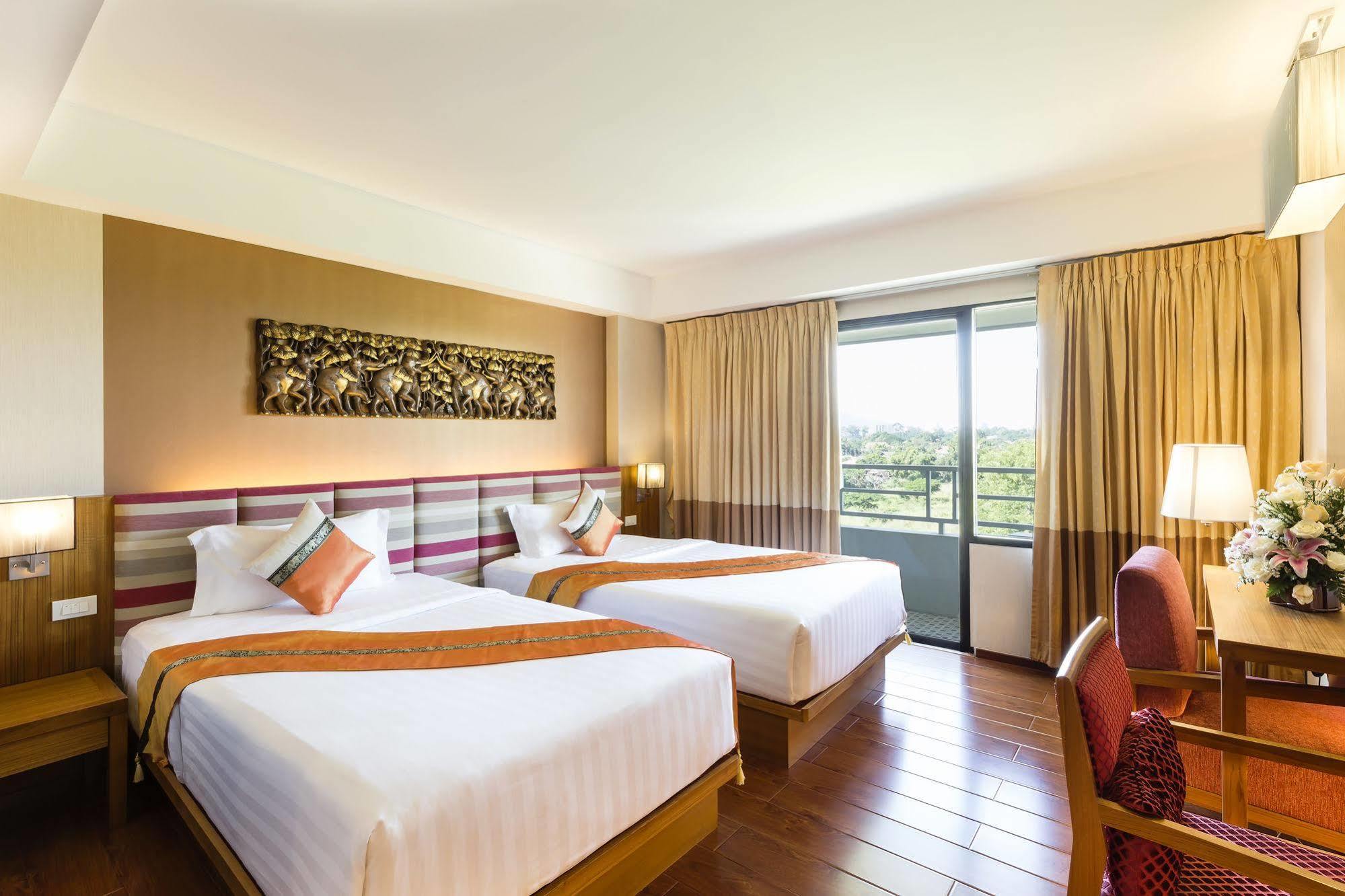 Group 4* Chiang Mai