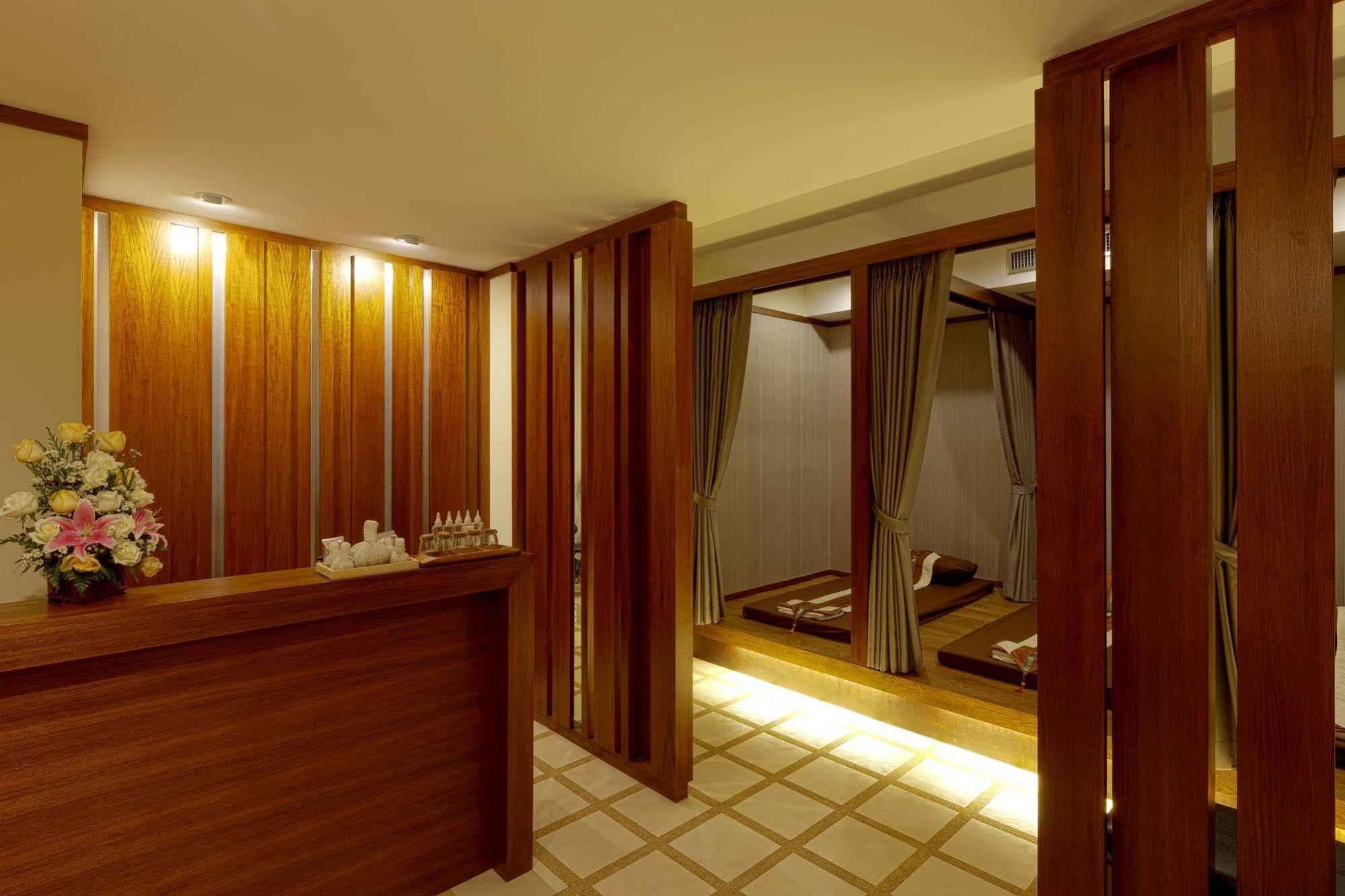 Hotel Group 4*