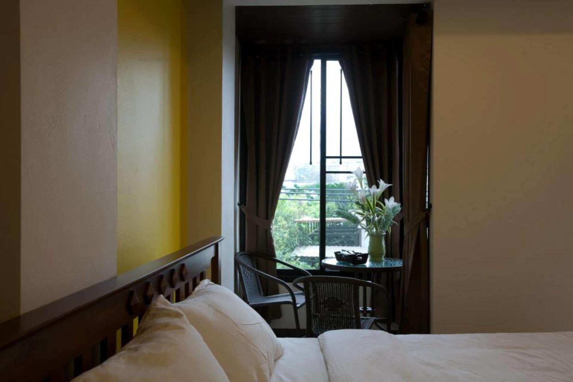 Oyo 233 Sunshine House Hotel Chiang Mai