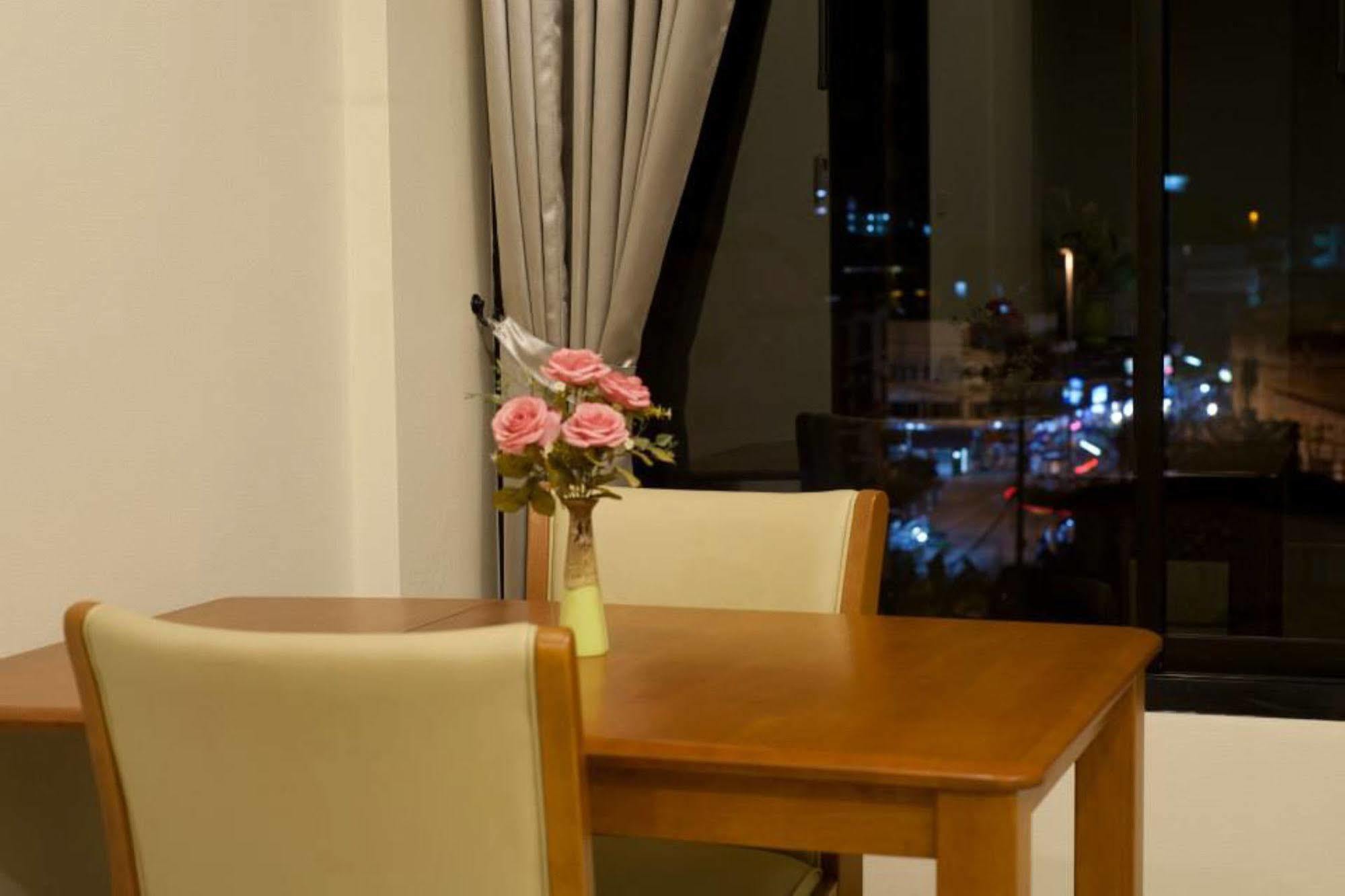 Oyo 233 Sunshine House Hotel Chiang Mai