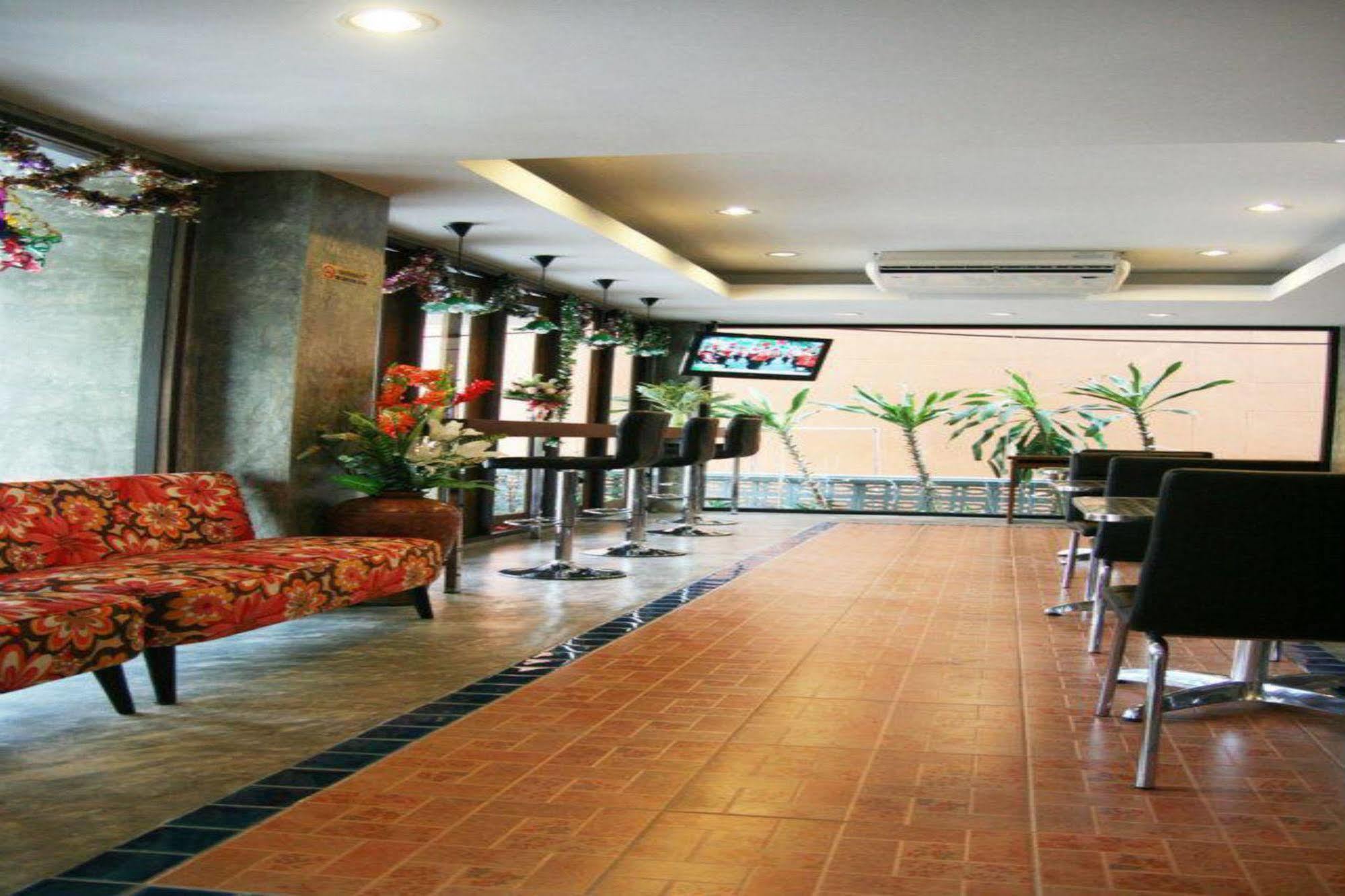 Oyo 233 Sunshine House Chiang Mai