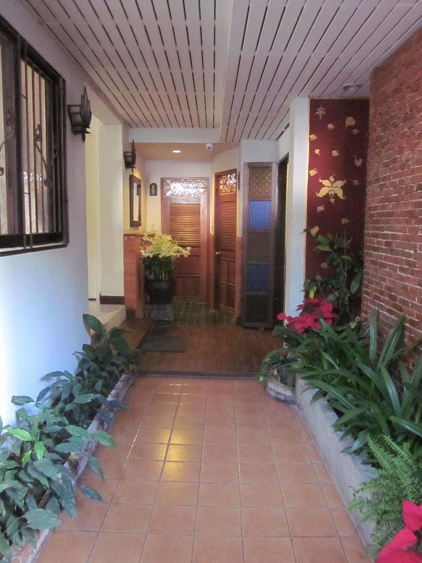 Rachamankha Flora House