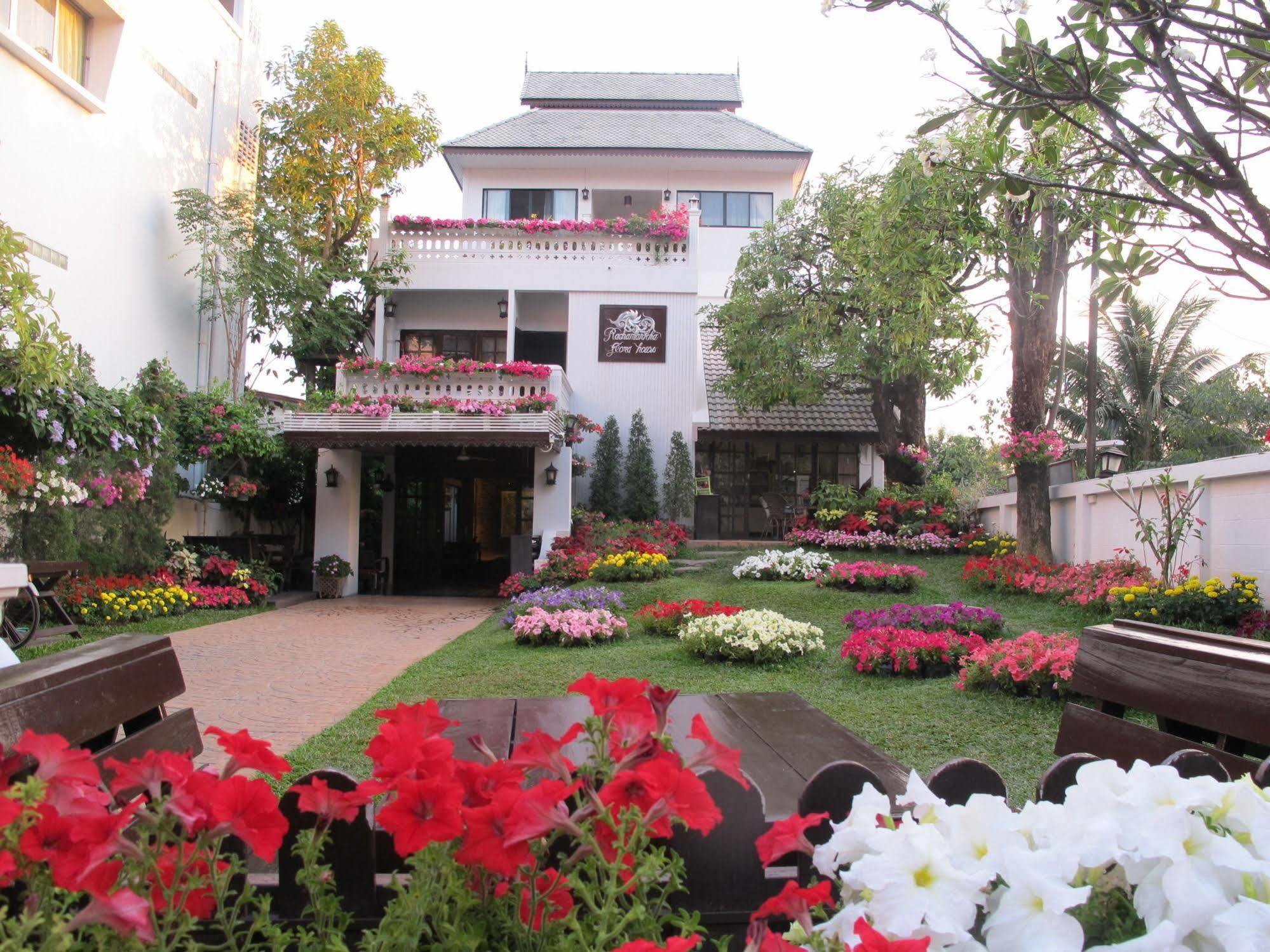 Rachamankha Flora House Chiang Mai