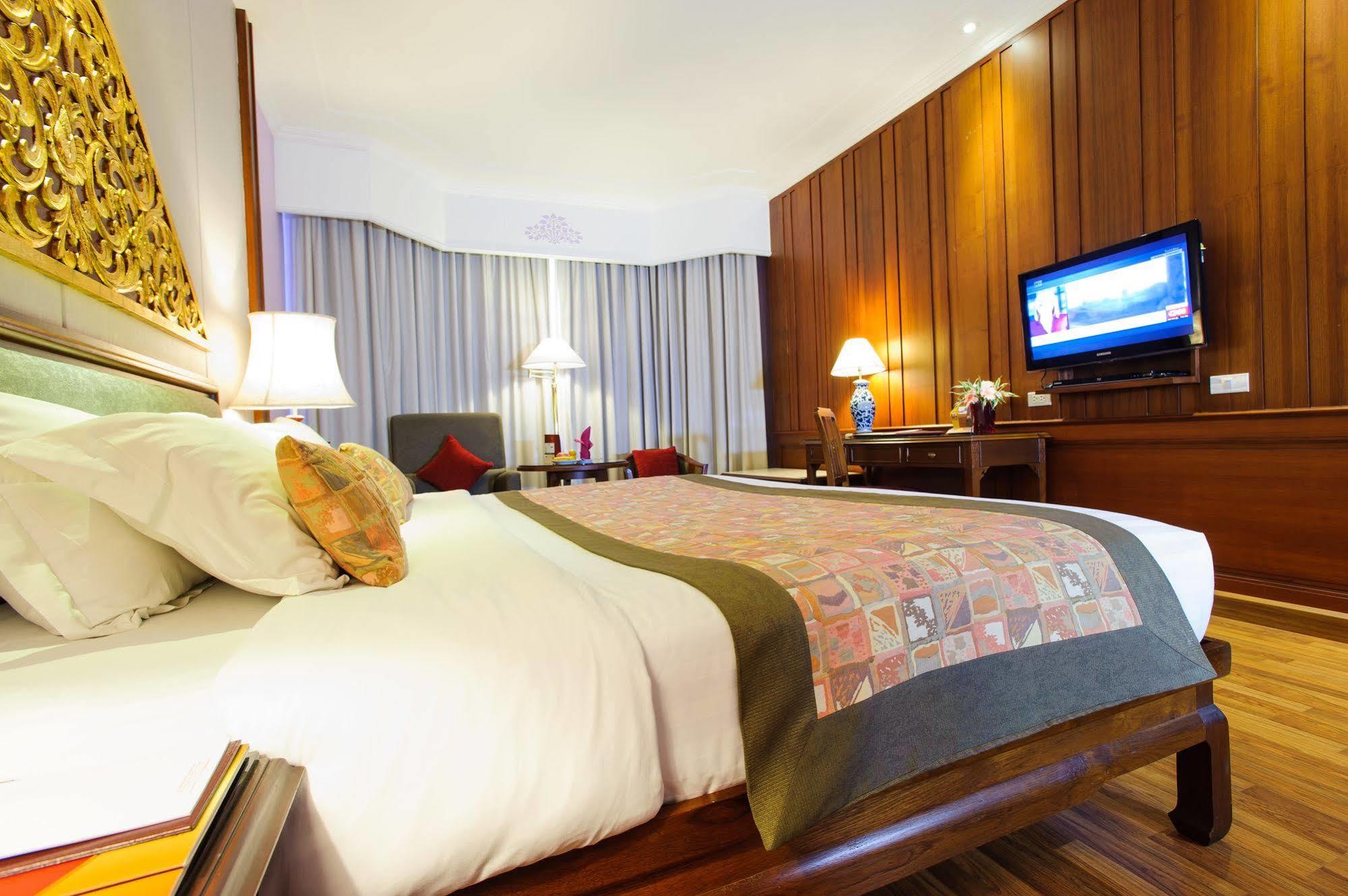 Hotel The Empress - Sha Extra Chiang Mai