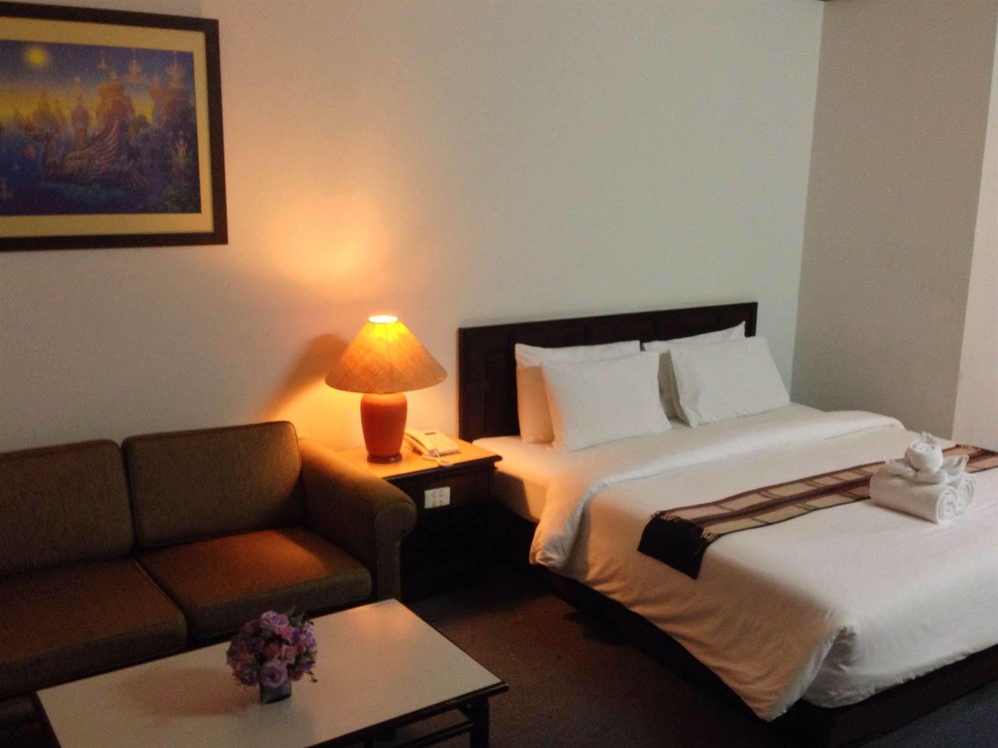 Thapaeplacehotel 3*