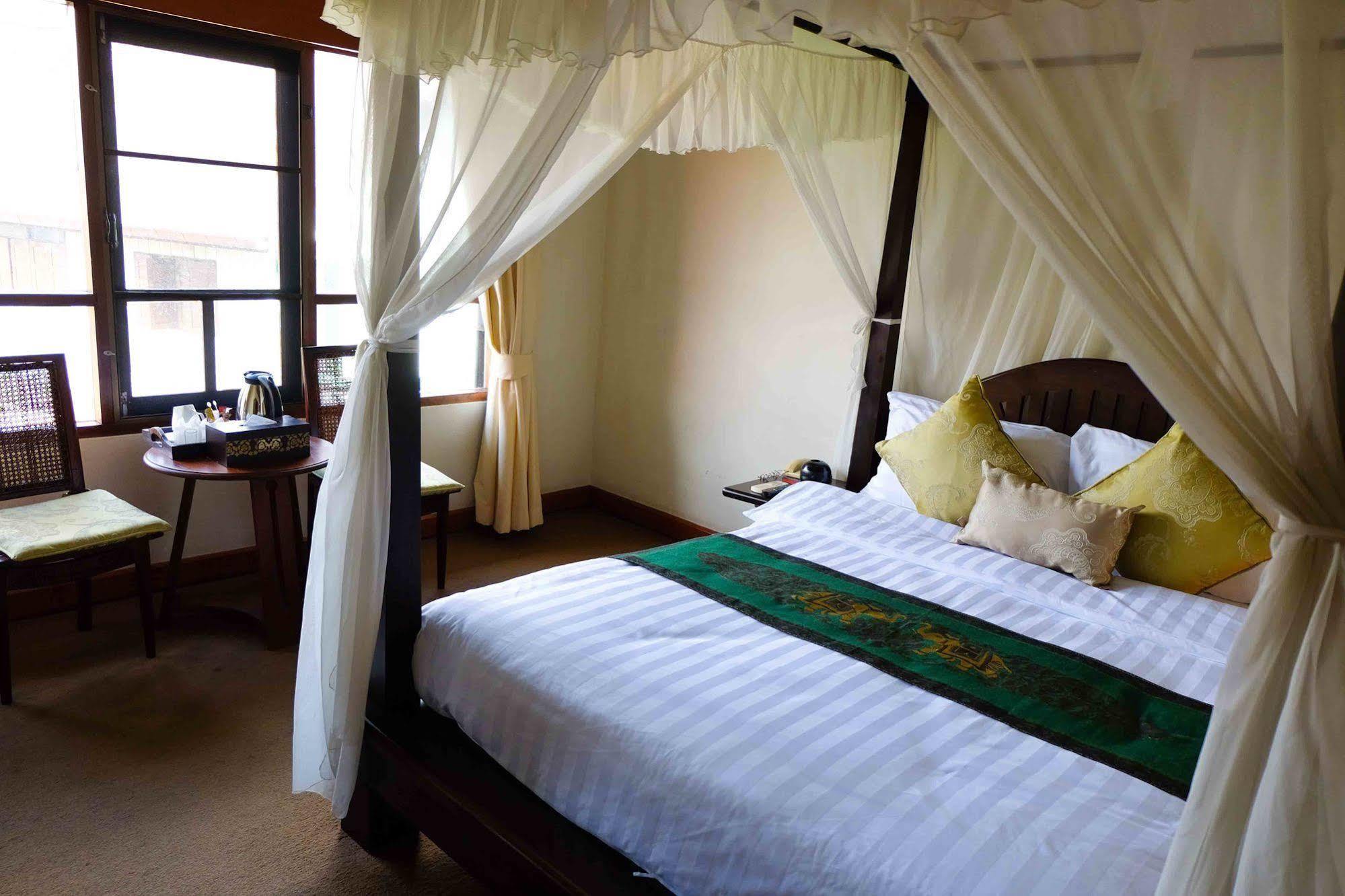 Karinthip Village Resort 3*