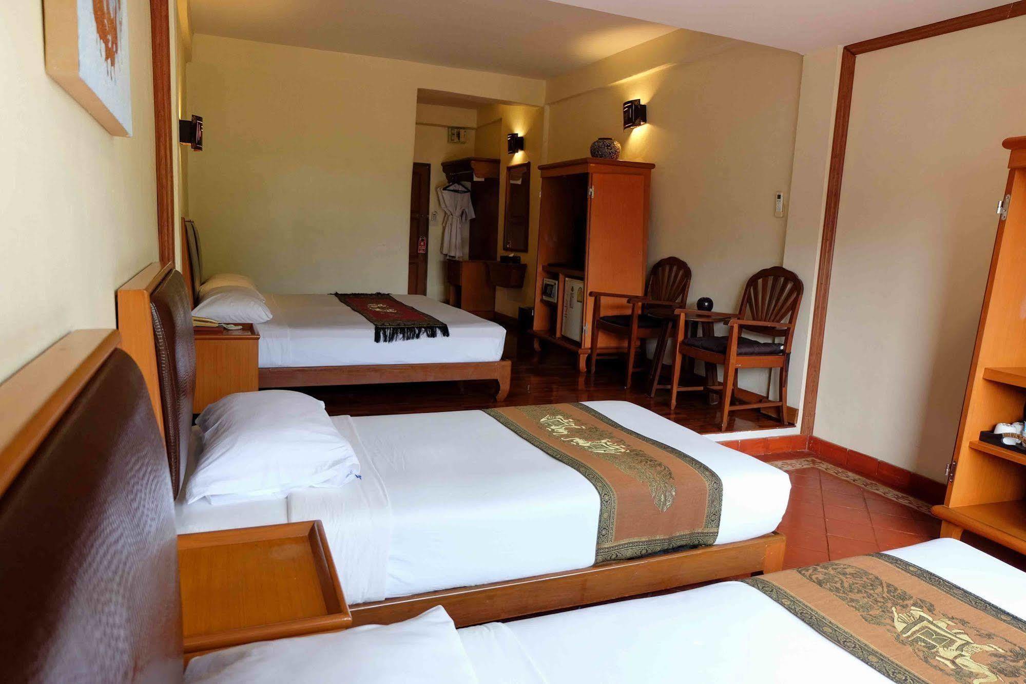 Karinthip Village Resort