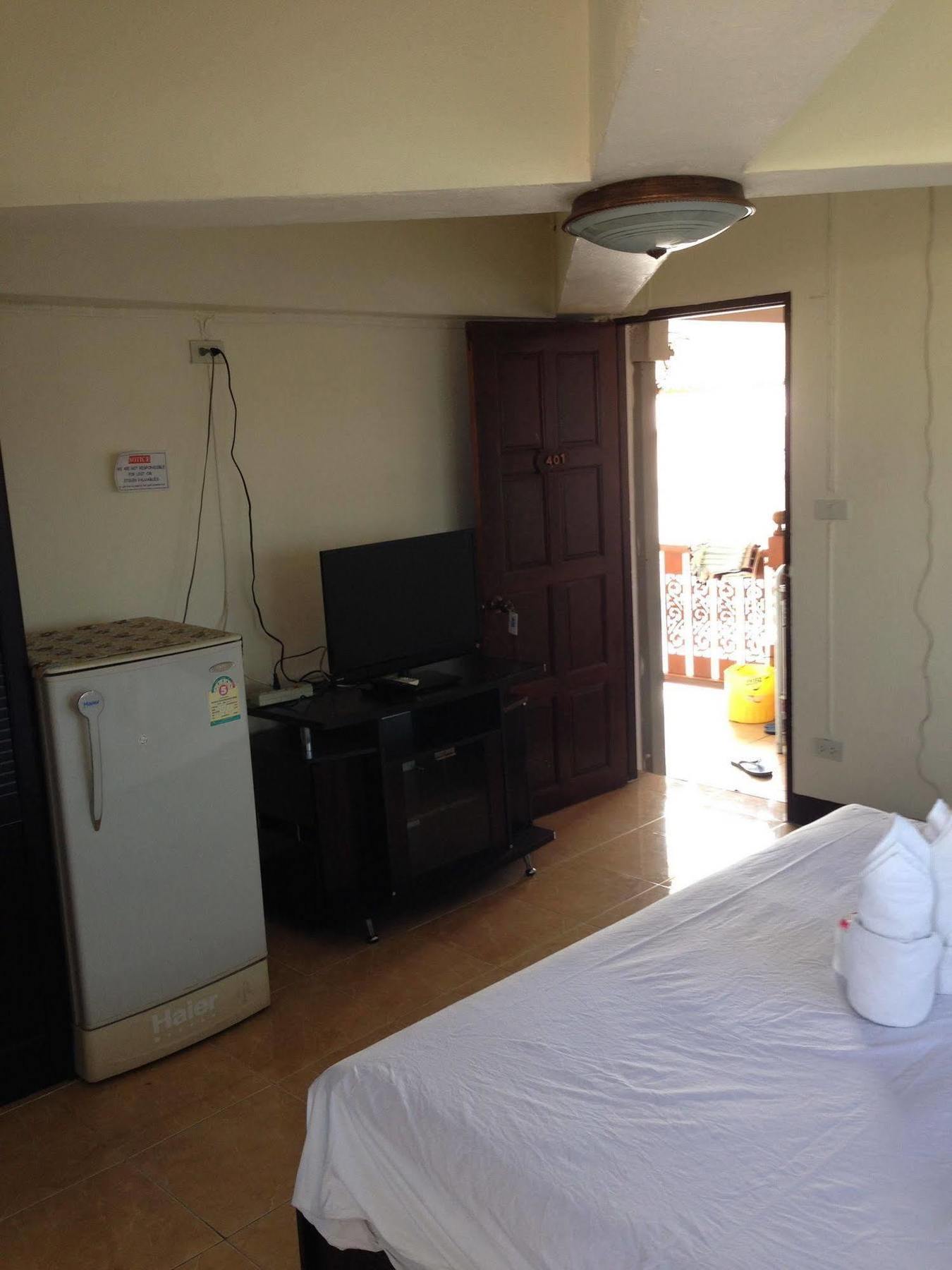 Sripoom House 1 3*