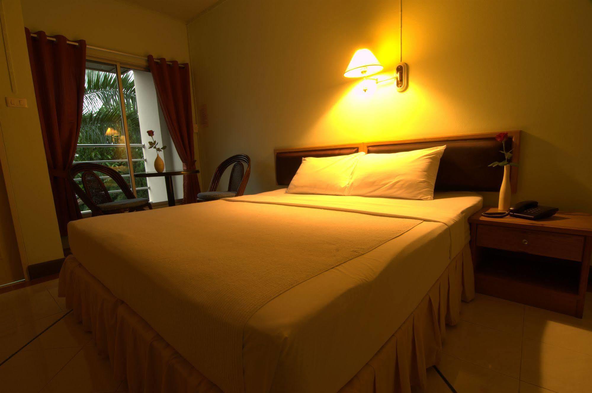 Boonthavon Aparthotel 2*