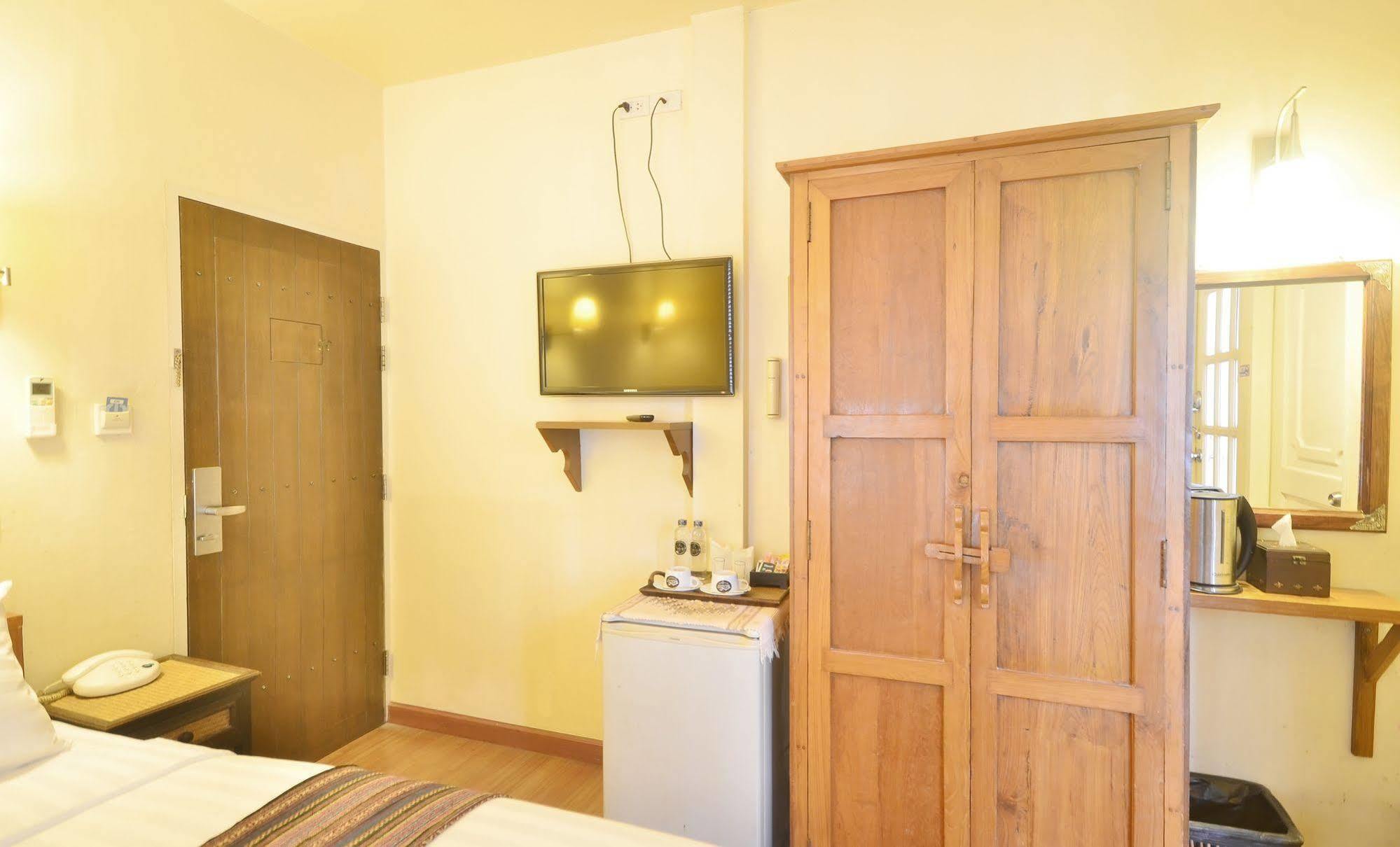 I'm Happy Bed & Breakfast 2*