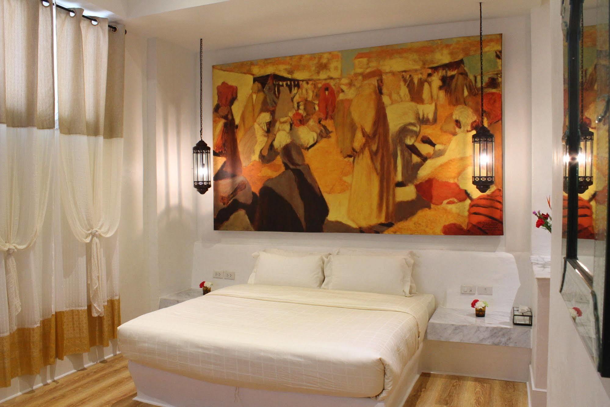 Hotel At Niman 4*