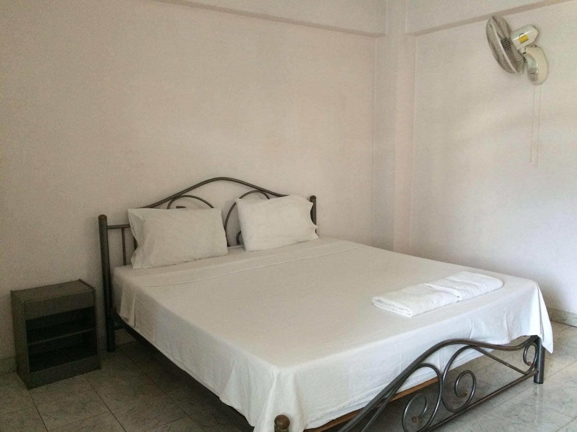 Hotel Kristi House (adults Only) 3*
