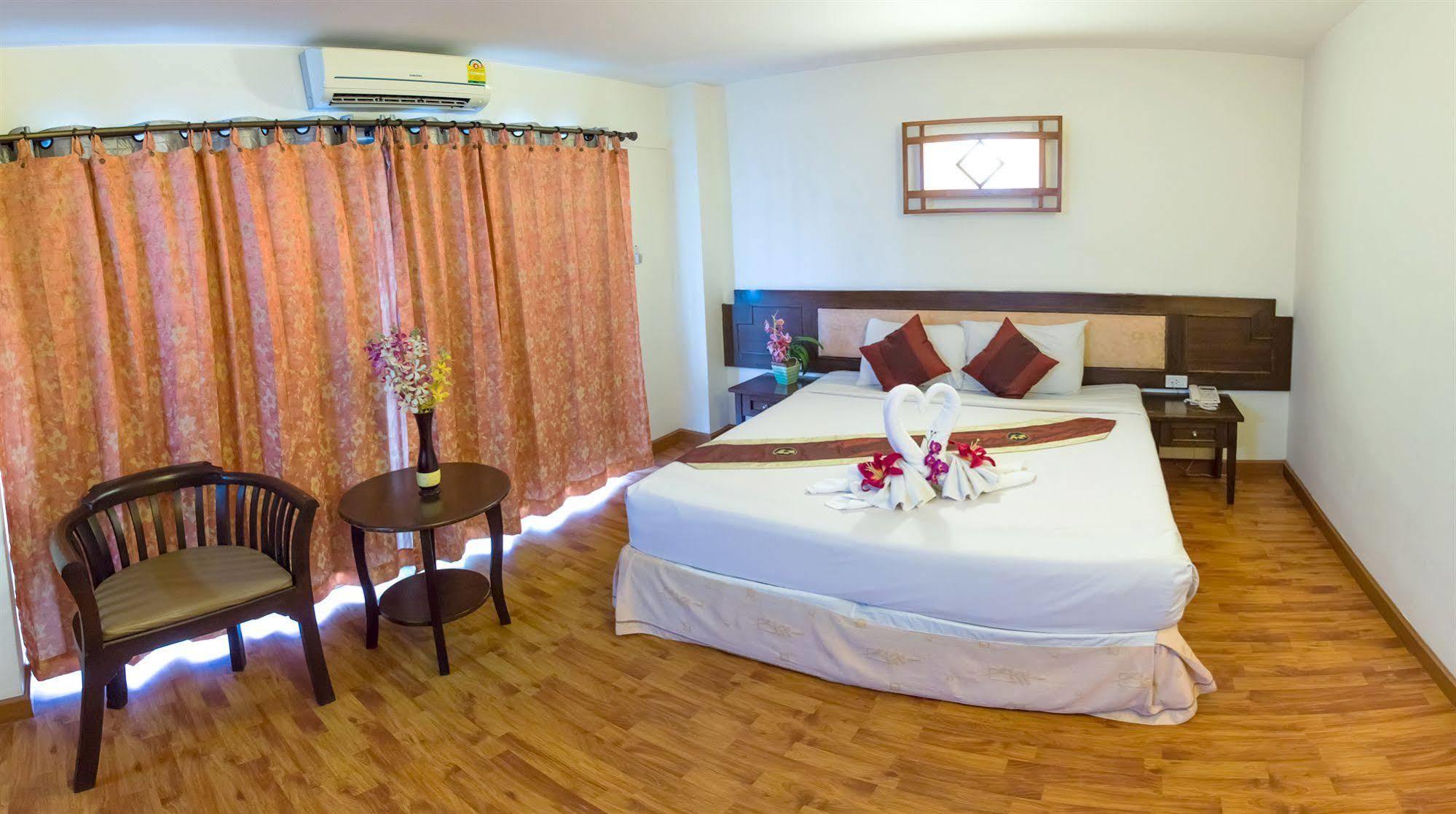 Pangviman Place Resotel Sha Hotel