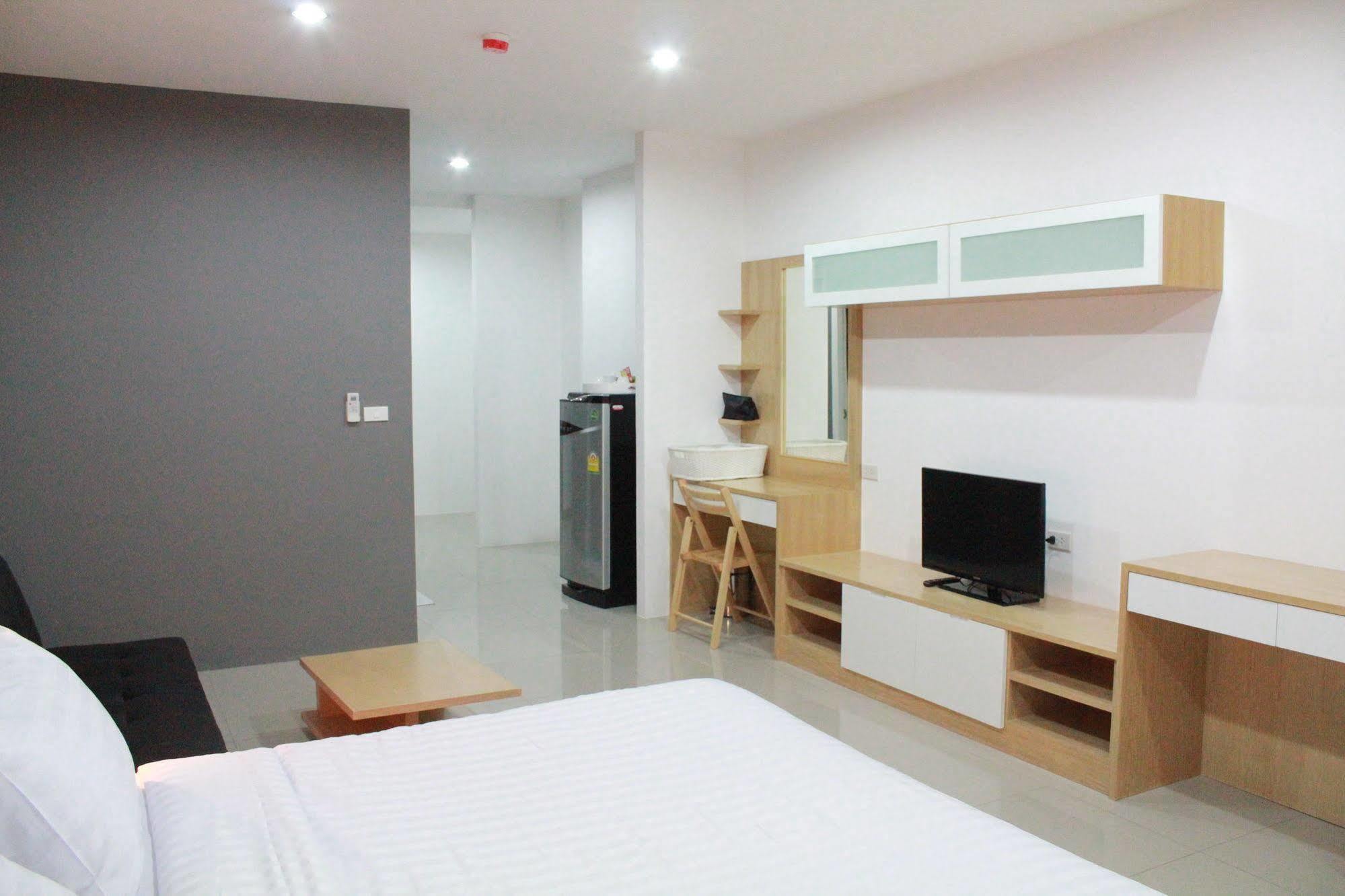 Sg Aparthotel