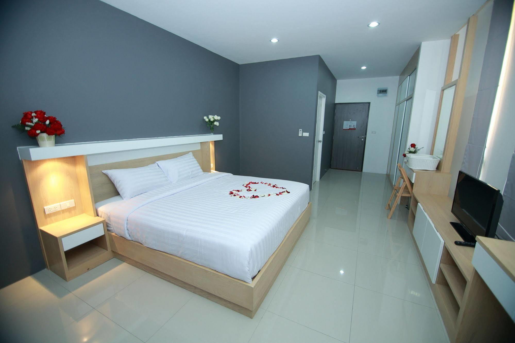 Sg Aparthotel 3*