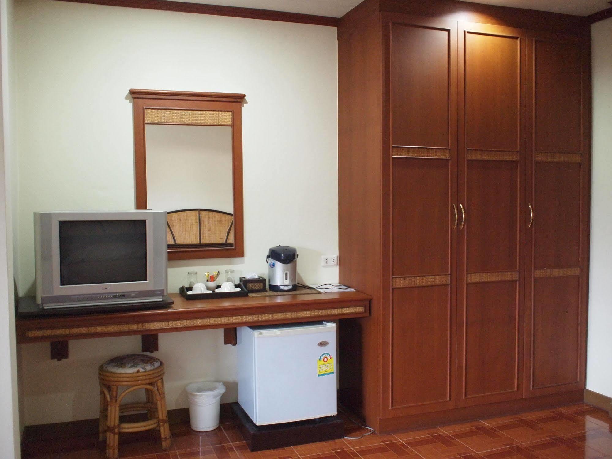 Inn Roongruang 3*