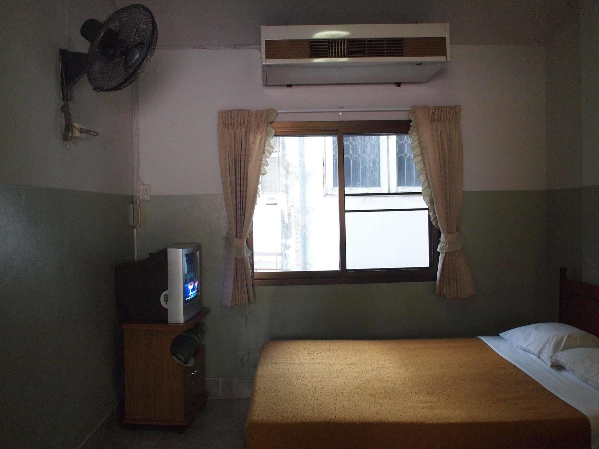 Inn Roongruang