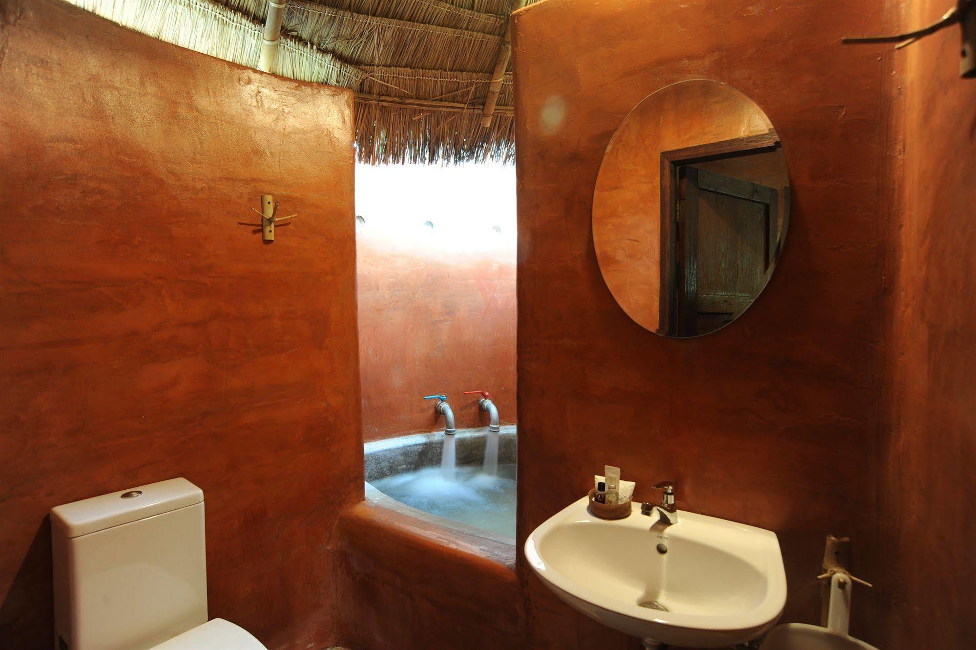 Sippa Hotspring Inn