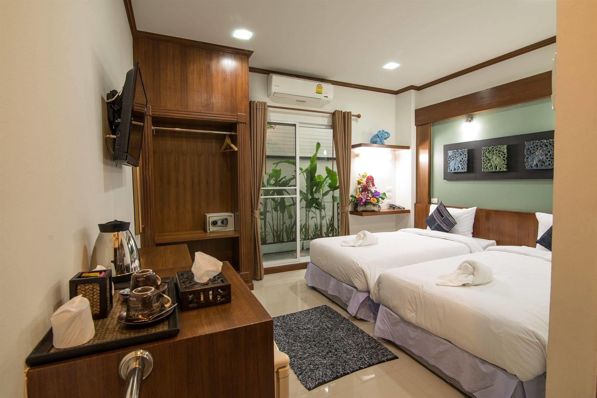 Cozytel Chiangmai Hotel Chiang Mai