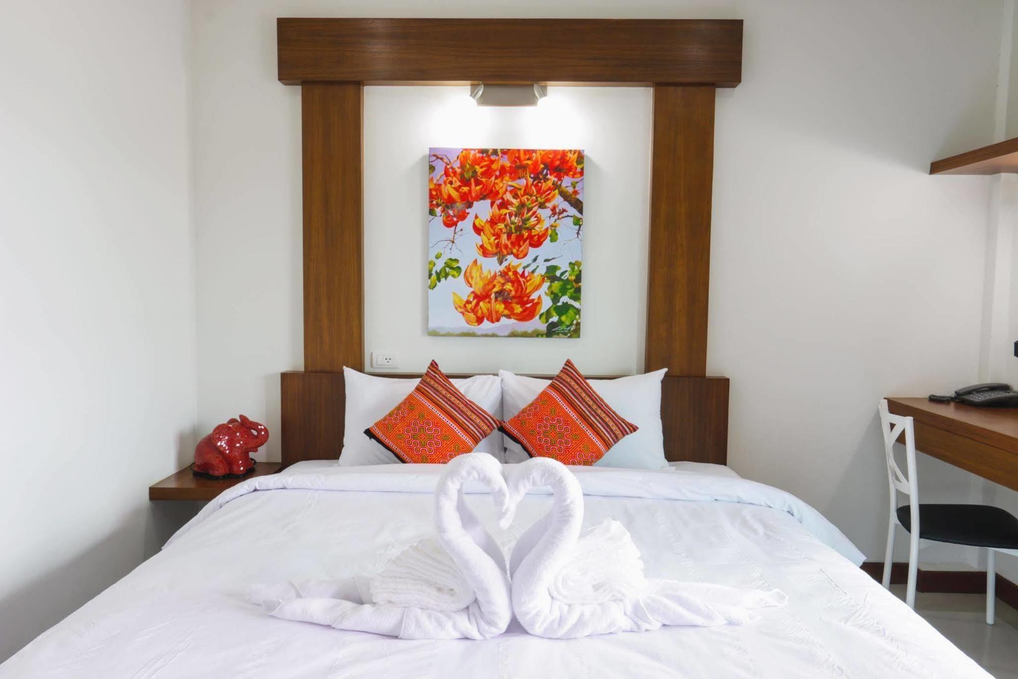 Hotel Cozytel Chiangmai 3*