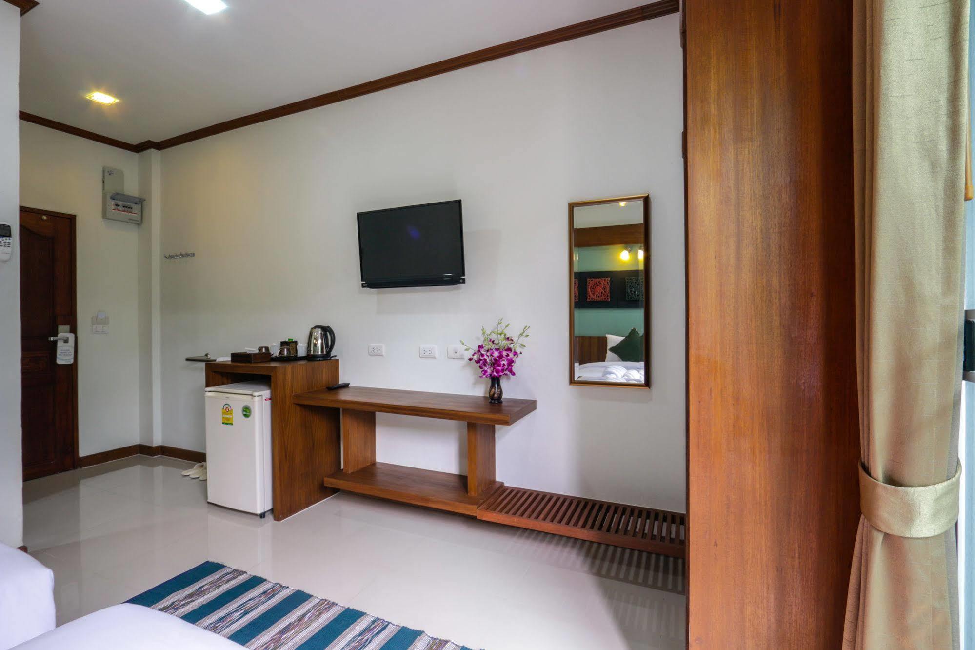 Cozytel Chiangmai 3*