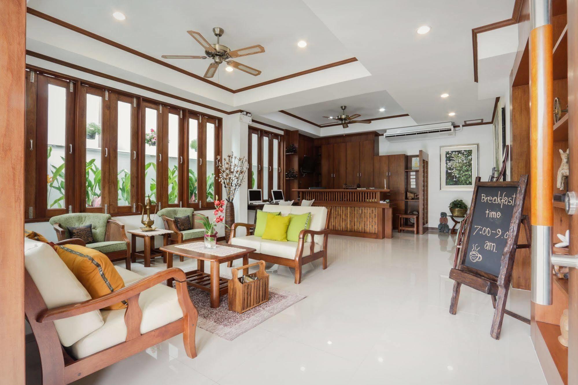 Hotel Cozytel Chiangmai