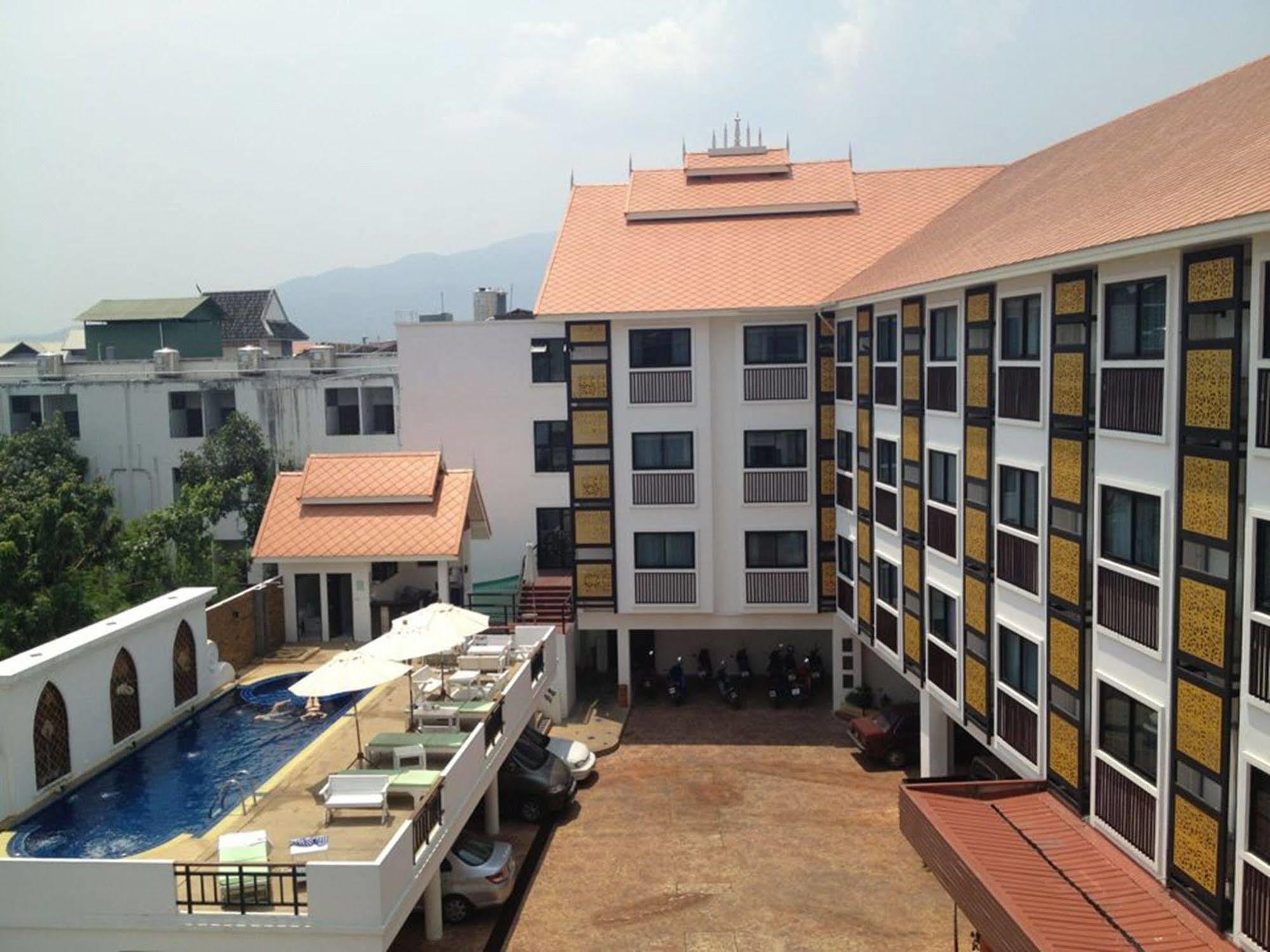 Hotel Wangburapa Grand