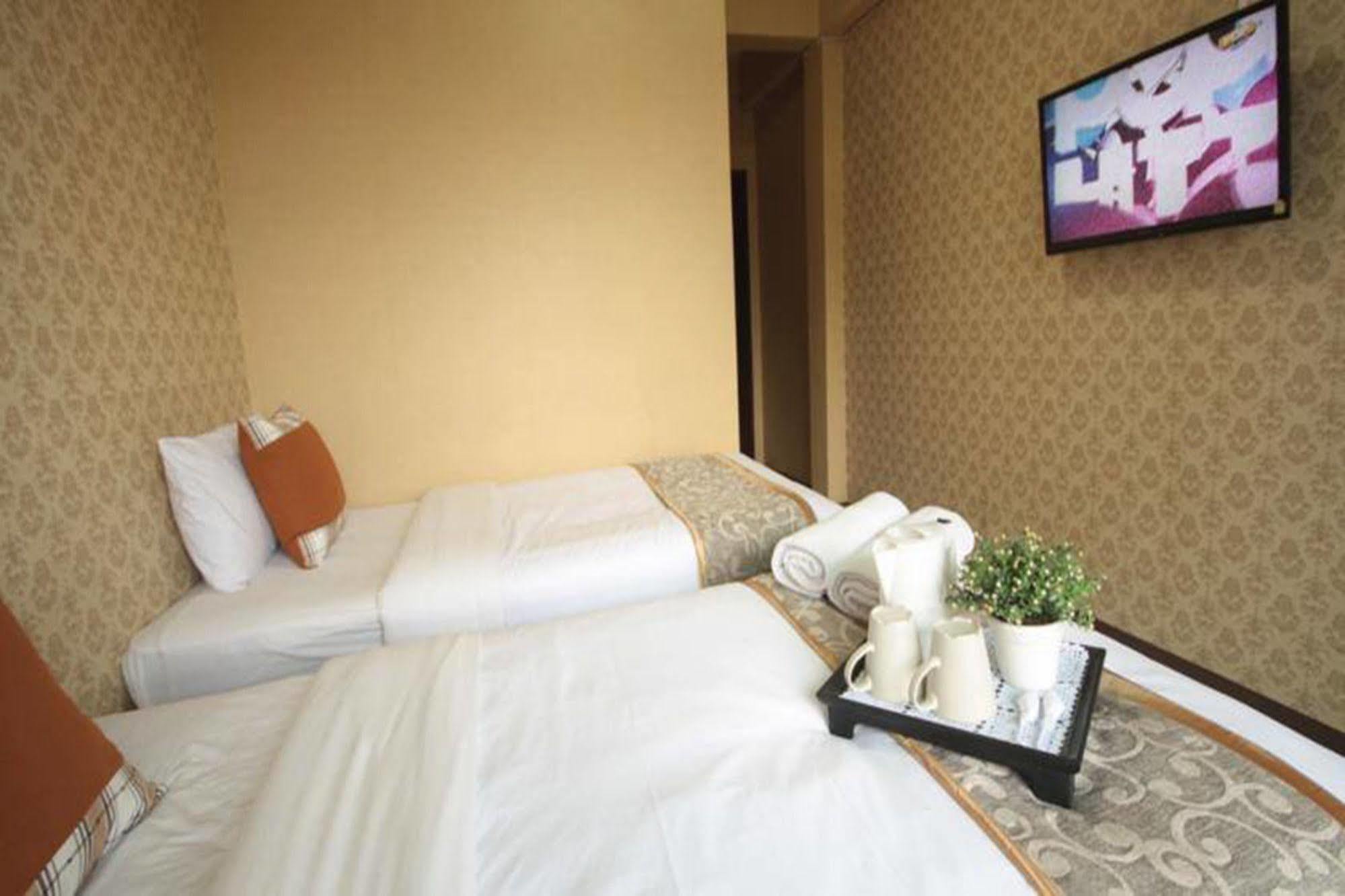 Thana Aparthotel 3*