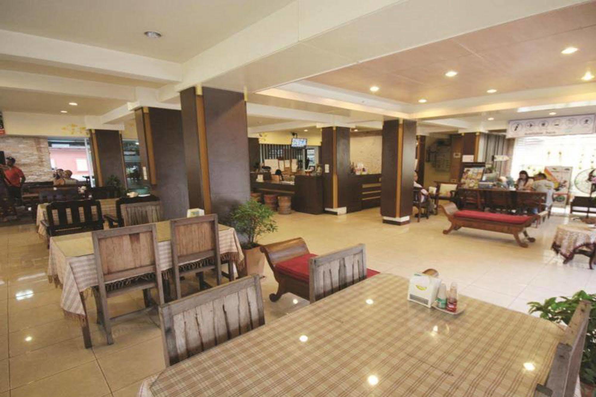 Thana Aparthotel