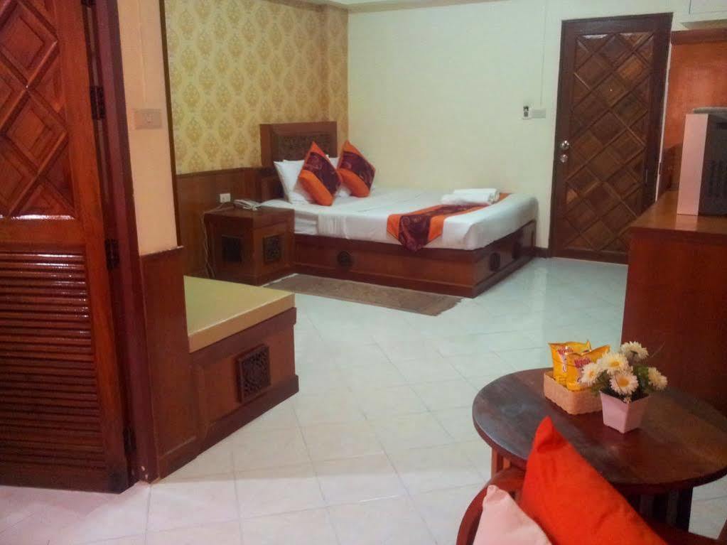Thana Aparthotel Chiang Mai