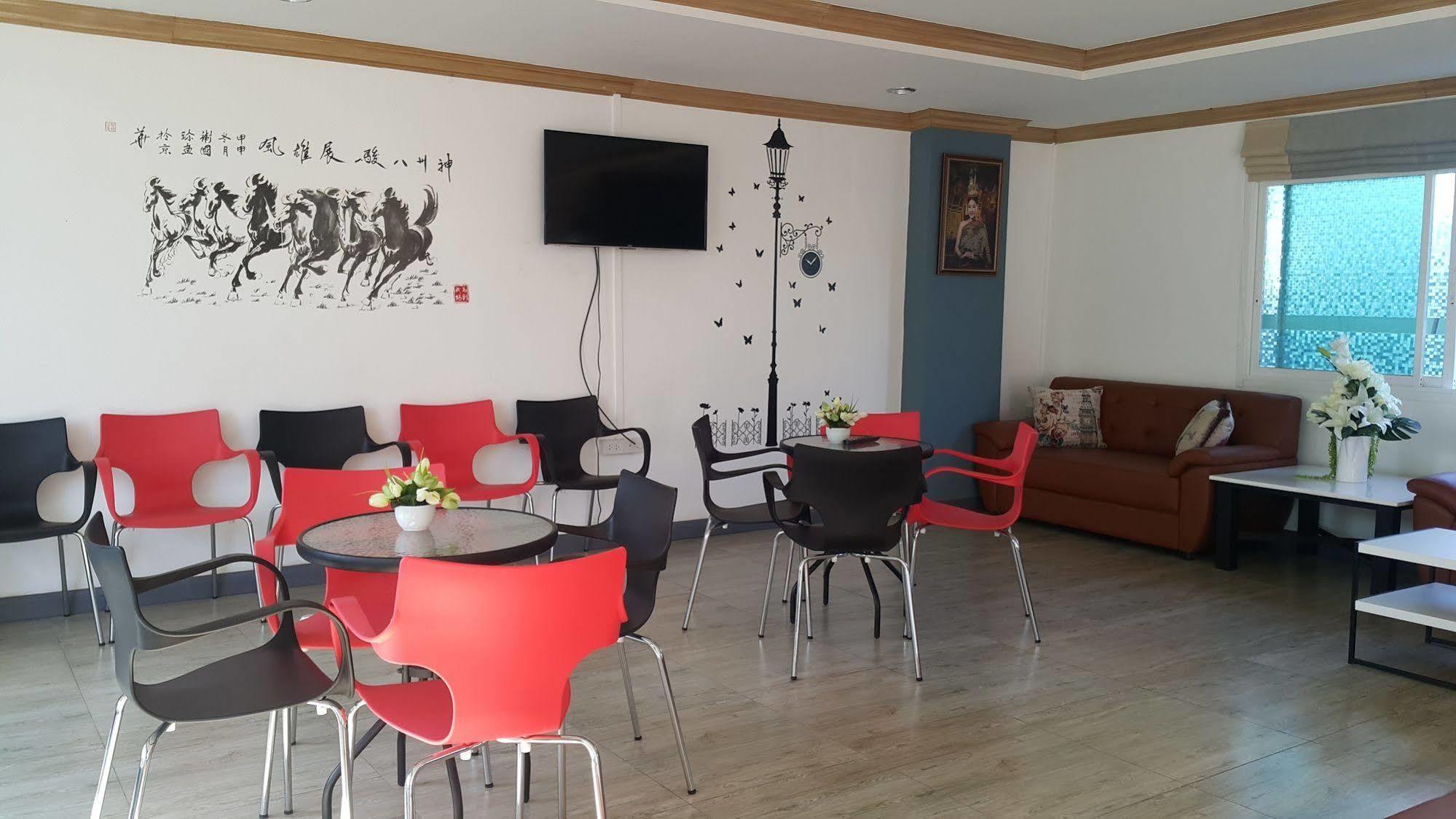 The Lilly Hotel Chiang Mai