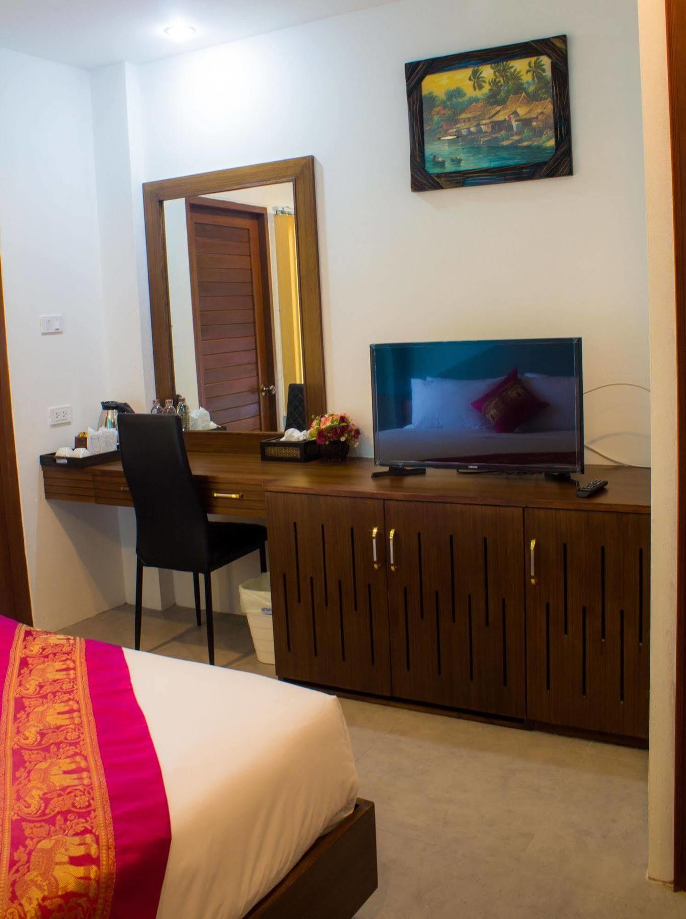 Hotel Oyo 1093 De Nawarat Boutique 3*