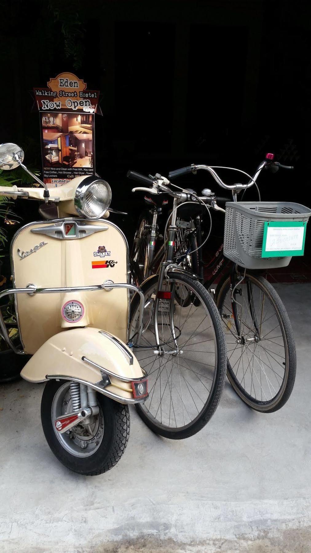 Eden Walking Street Hostel Chiang Mai