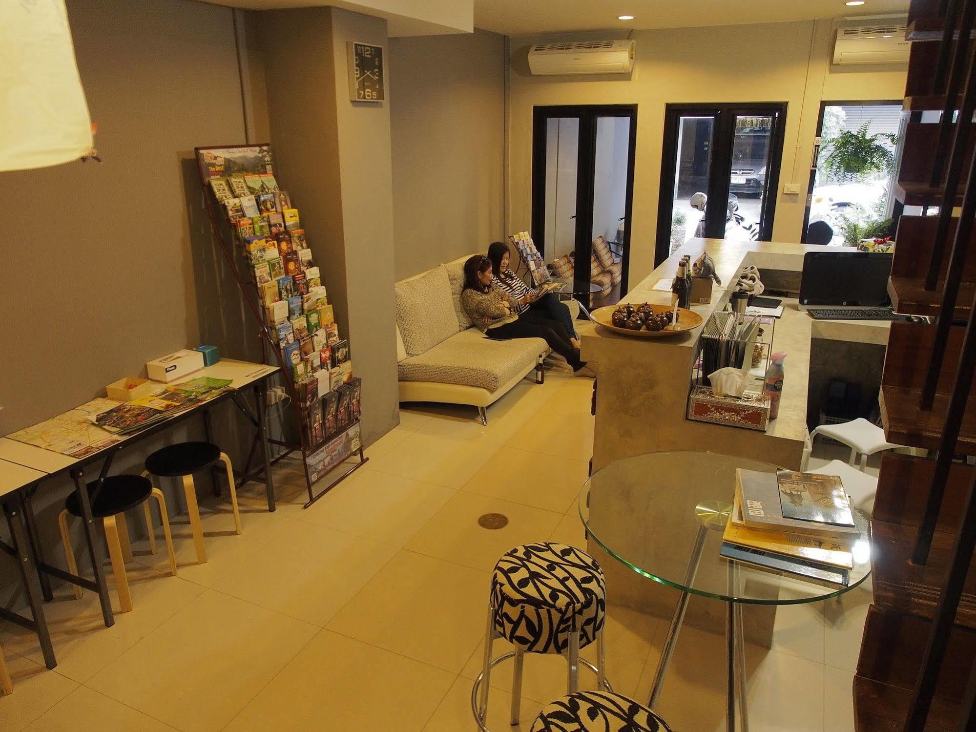 Eden Walking Street Hostel Chiang Mai