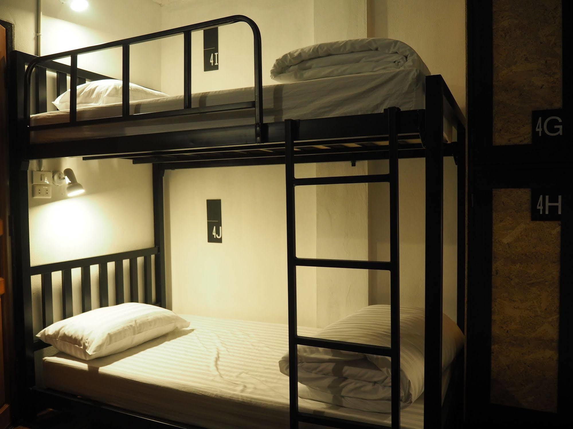 Hostel Eden Walking Street
