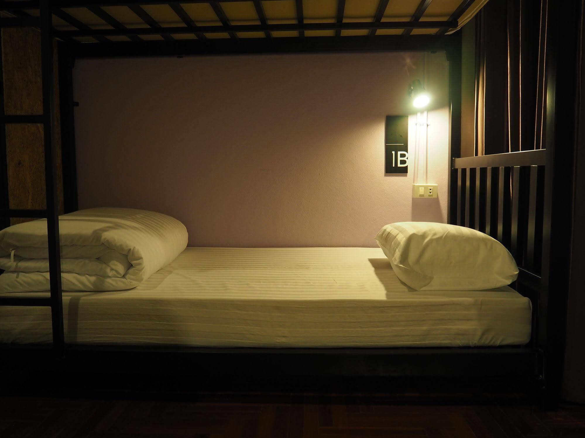 Hostel Eden Walking Street Chiang Mai