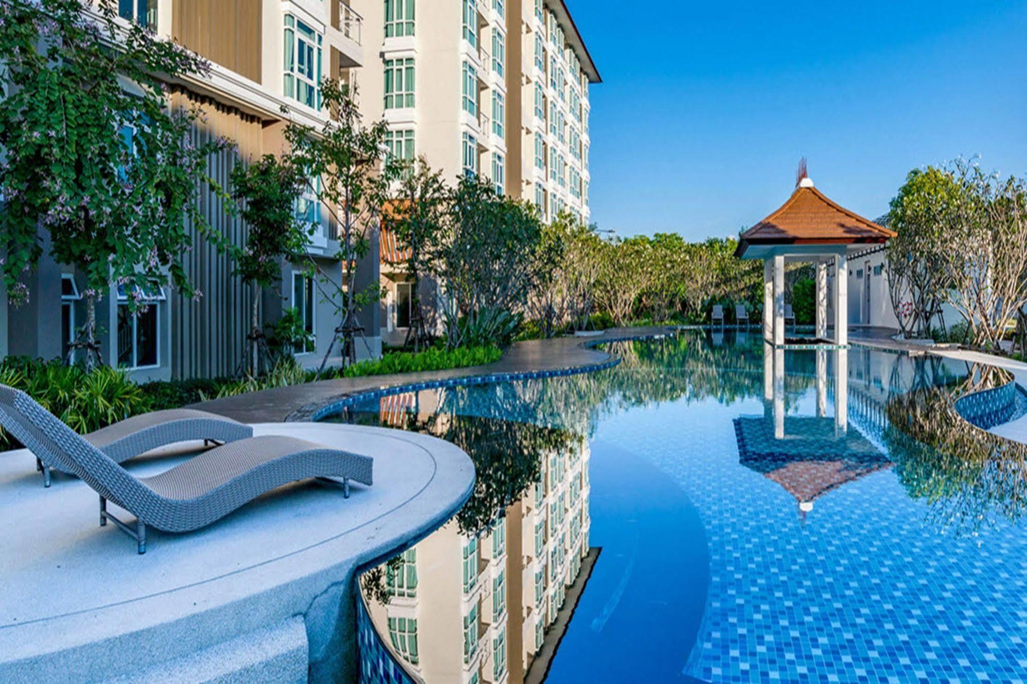 Harmony Hotel 4*