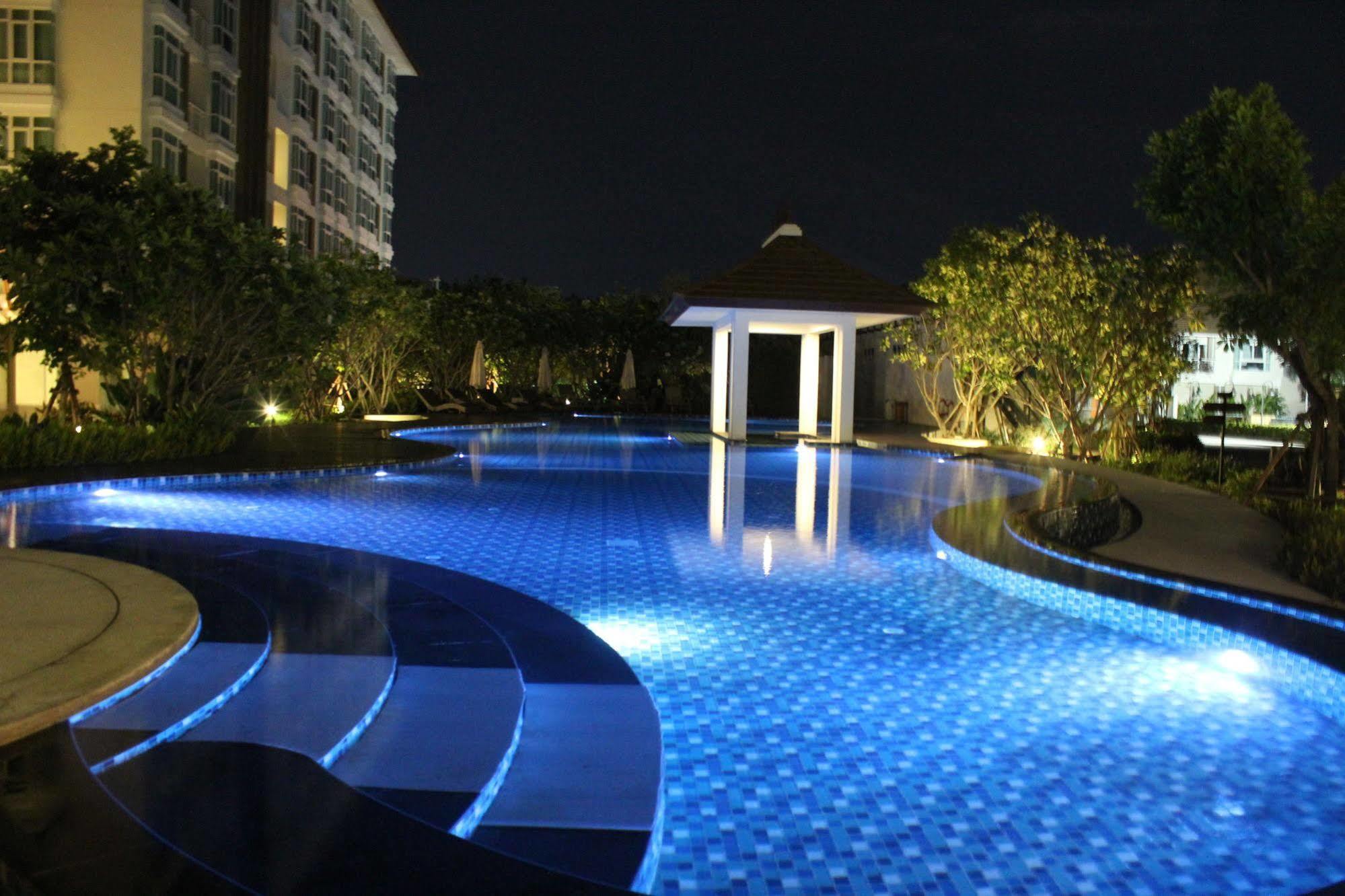 Harmony Hotel 4*