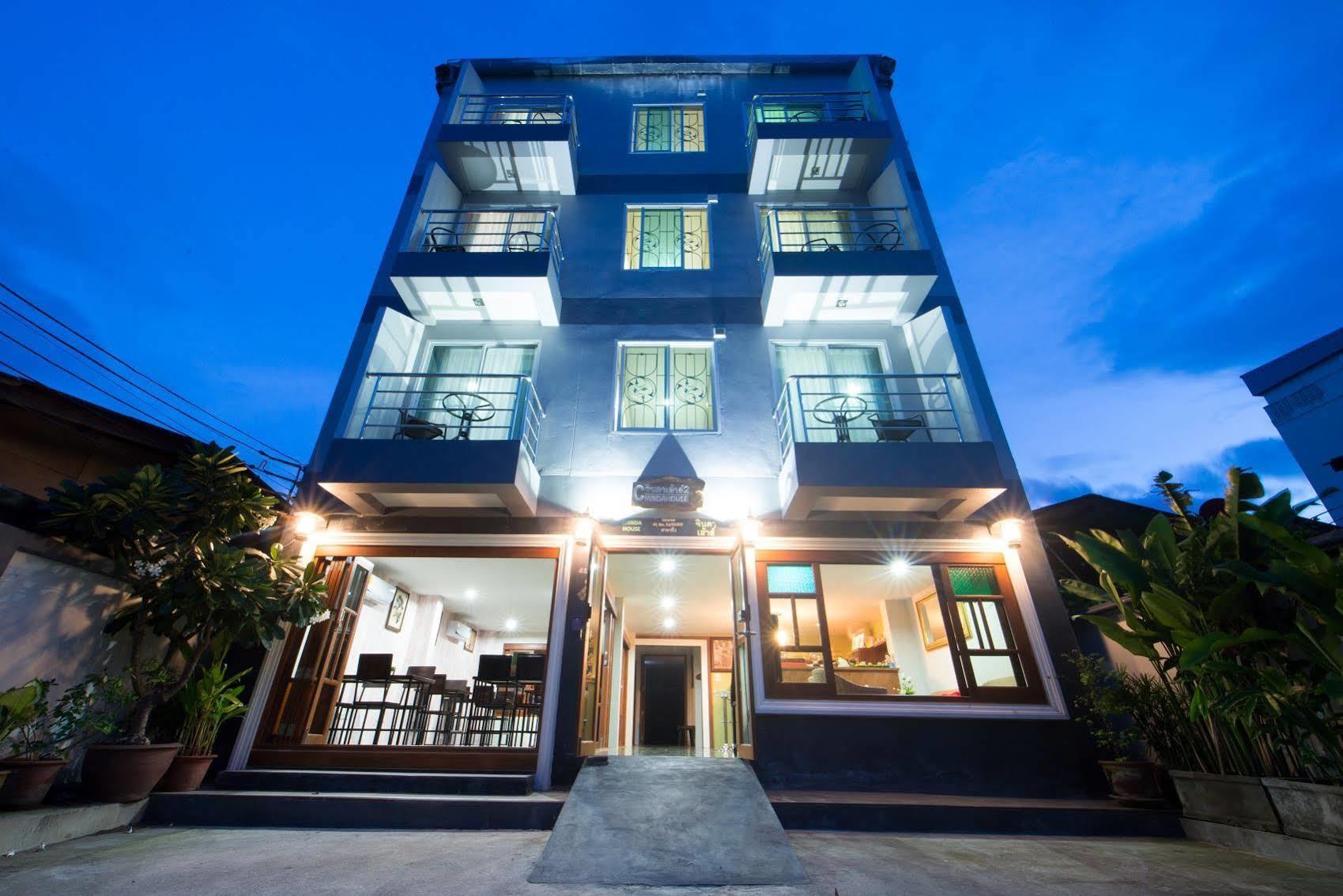 Chinda Boutique Hotel 2*